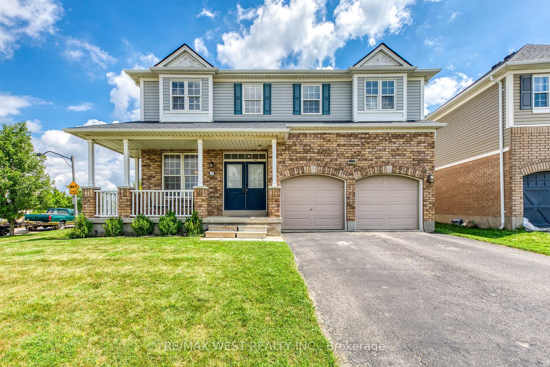 1 Avedisian Street Brantford Ontario Canada Sale residential ALEX RYON RE/MAX West Realty Inc., Brokerage *