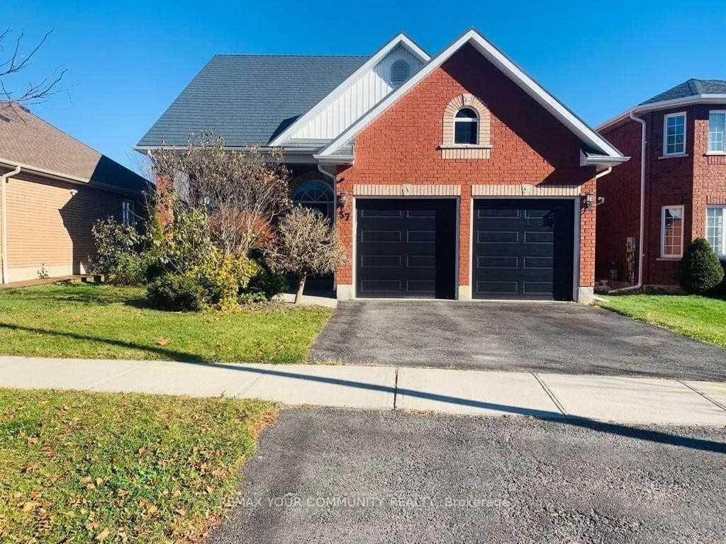 57 Metcalfe Drive Bradford West Gwillimbury Ontario Canada Rent residential ZARTOSHT VAHABI Re/Max Your Community Realty, Brokerage*