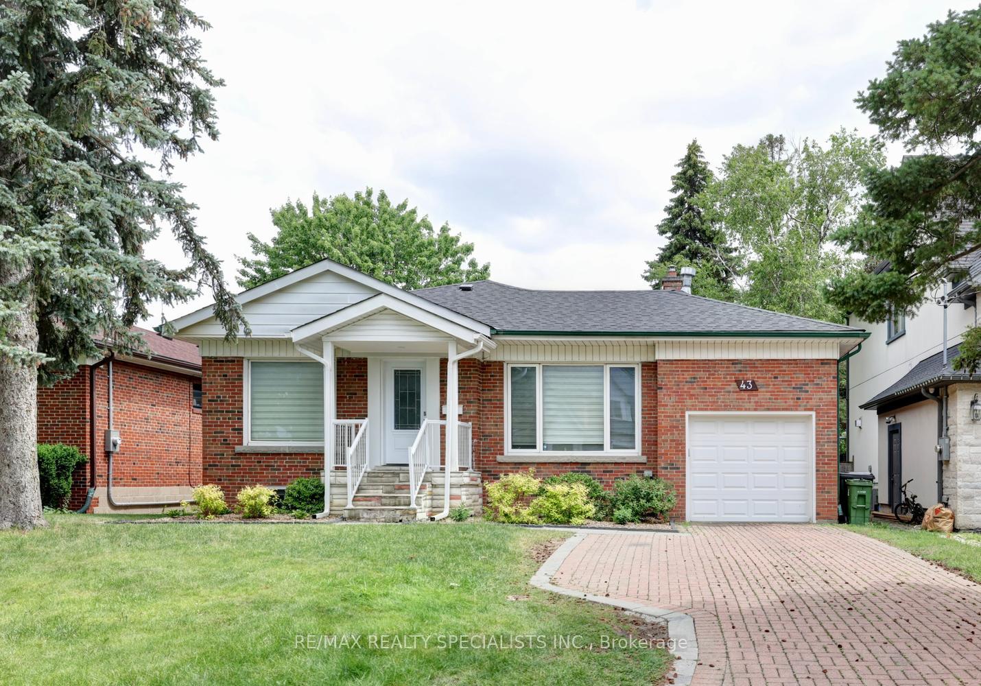 43 Firwood (Lower) Crescent Toronto Ontario Canada Rent residential Themton Irani RE/MAX Realty Specialists Inc., Brokerage *