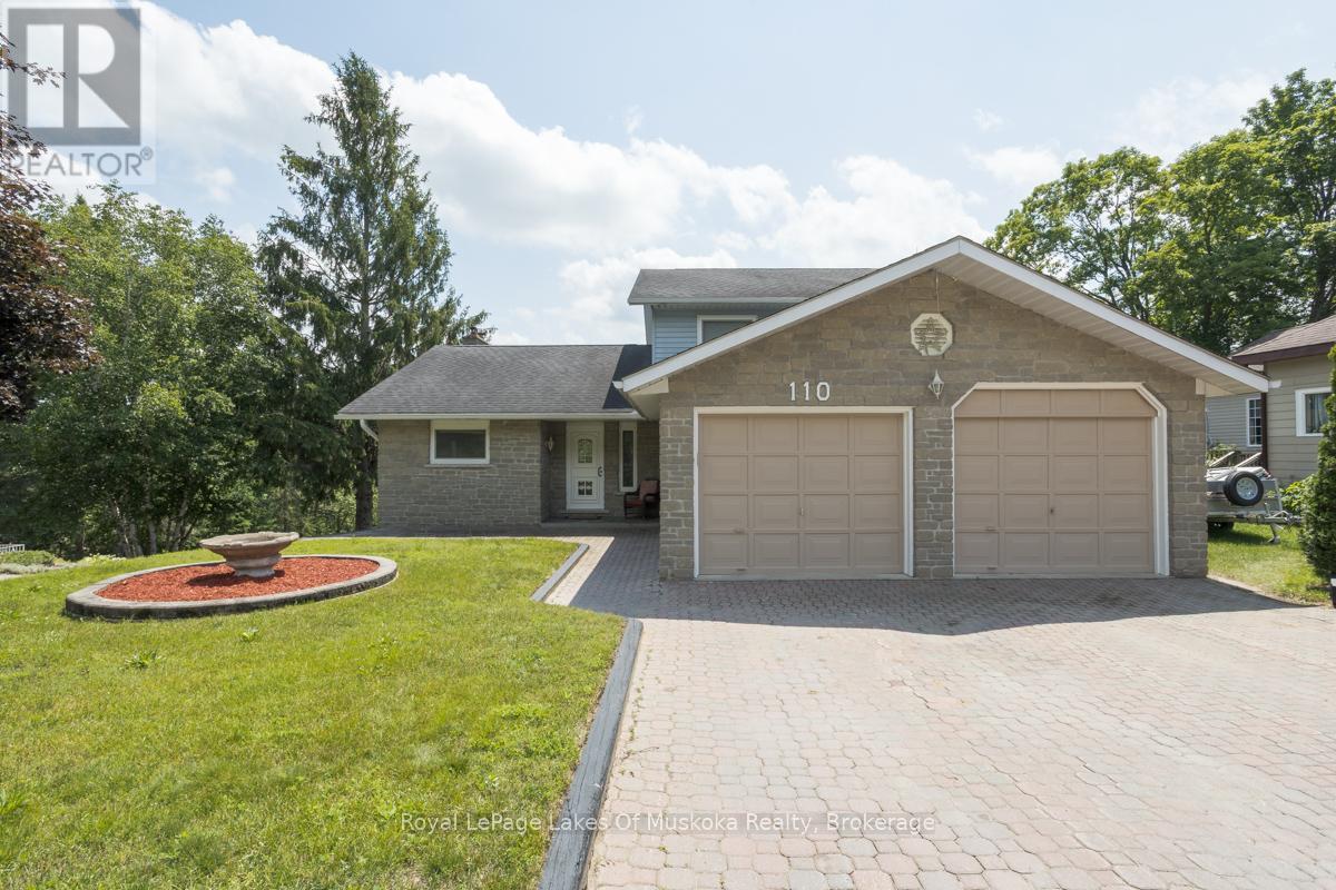110 Dill Street Bracebridge Ontario Canada Sale residential Radka Hnilicova Anchor Realty, Brokerage*