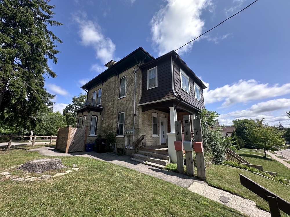 10 Shanley St   Kitchener Ontario Canada Sale residential Cari Hewick RE/MAX Solid Gold Realty (II) Ltd., Brokerage*