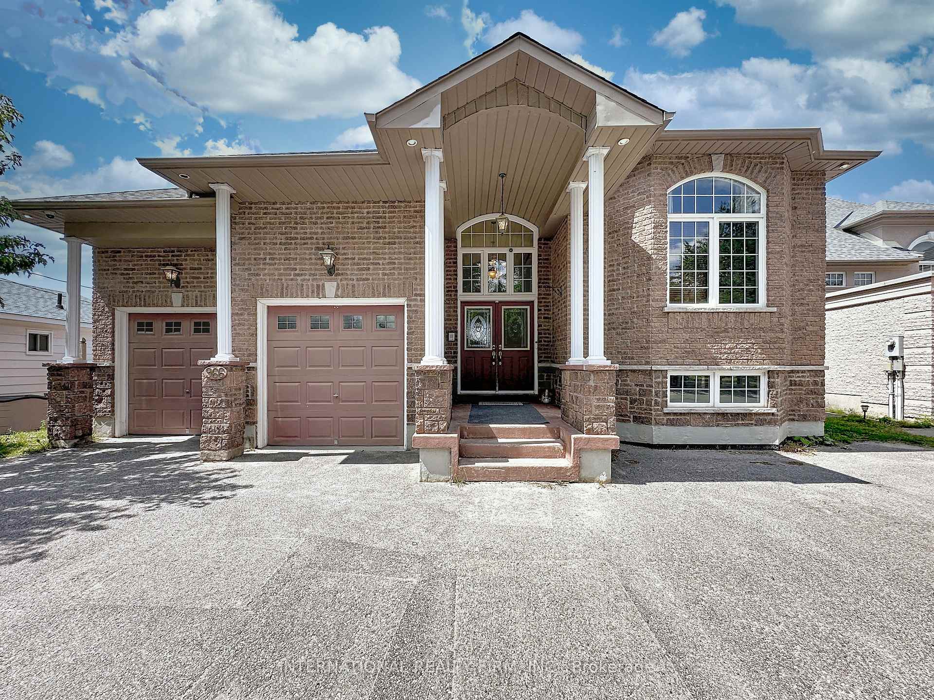 966 Shore Lane Wasaga Beach Ontario Canada Sale residential David LeMesurier International Realty Firm Inc.