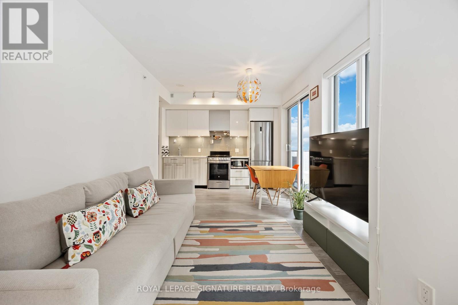 1725 - 251 Jarvis Street Toronto Ontario Canada Sale residential   Joe Sale Team