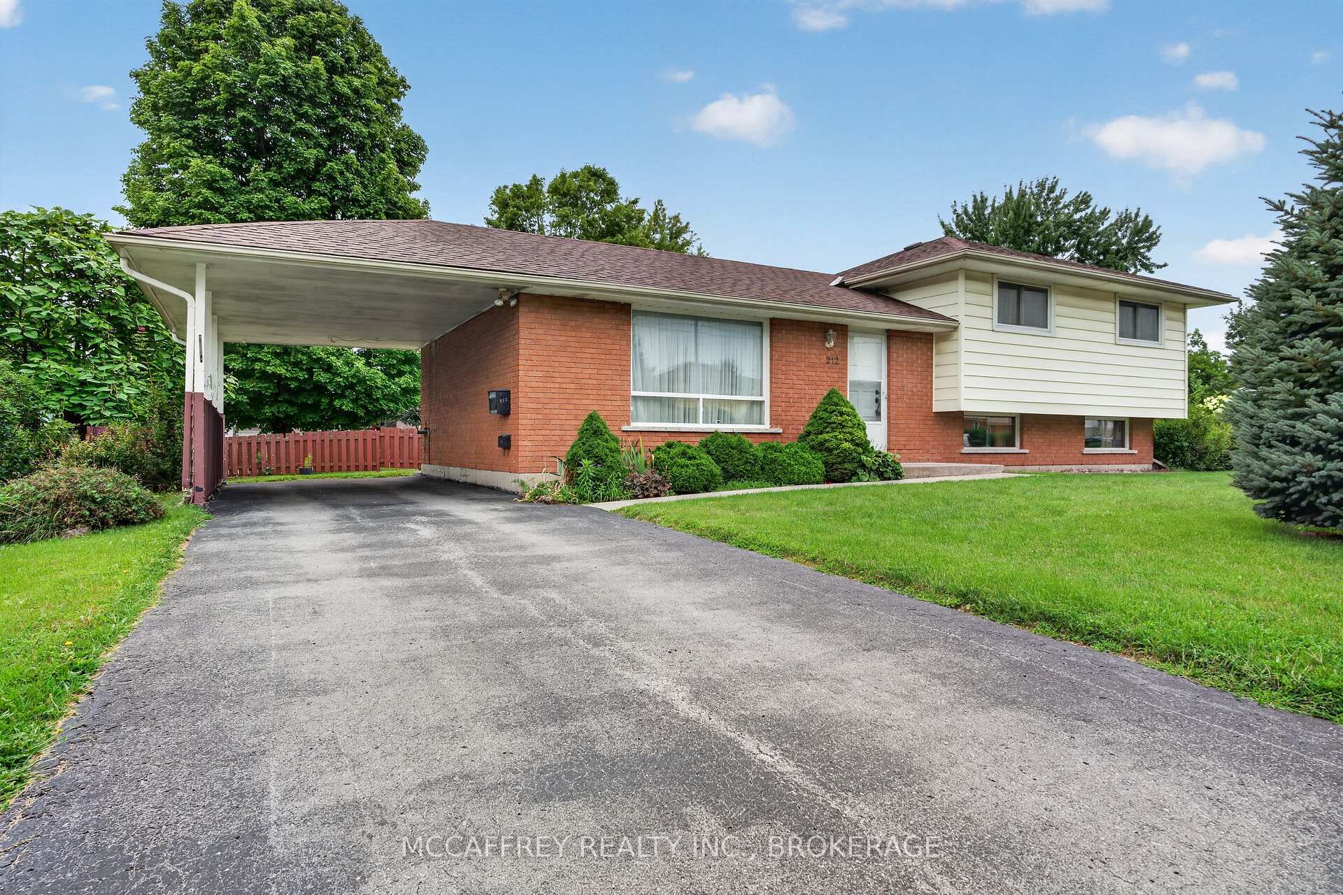 212 King Street Greater Napanee Ontario Canada Sale residential Shannon McCaffrey McCaffrey Realty Inc., Brokerage