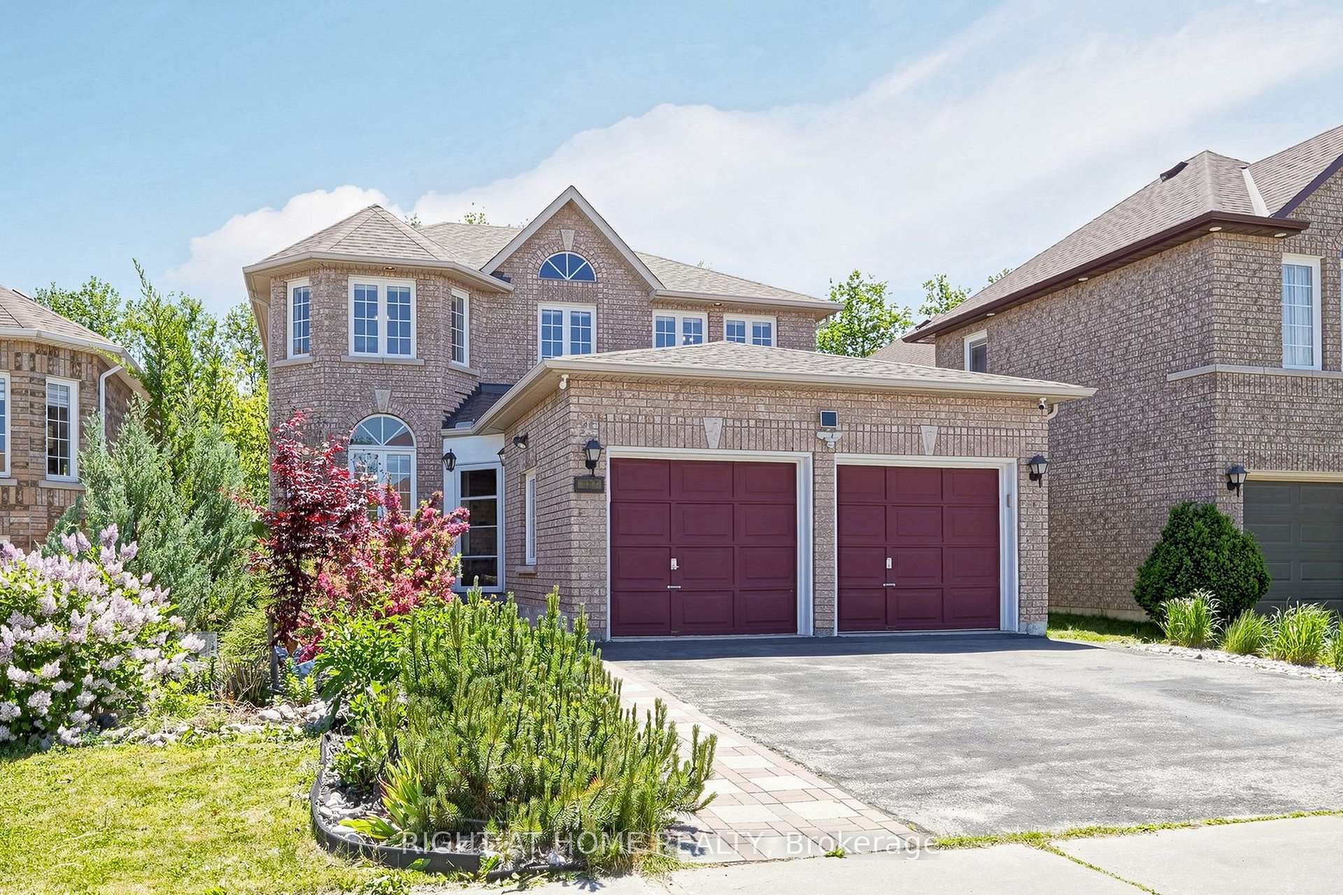 127 Humberland Drive Richmond Hill Ontario Canada Sale residential Slavisa (Sasha) Garaca Right at Home Realty, Brokerage*