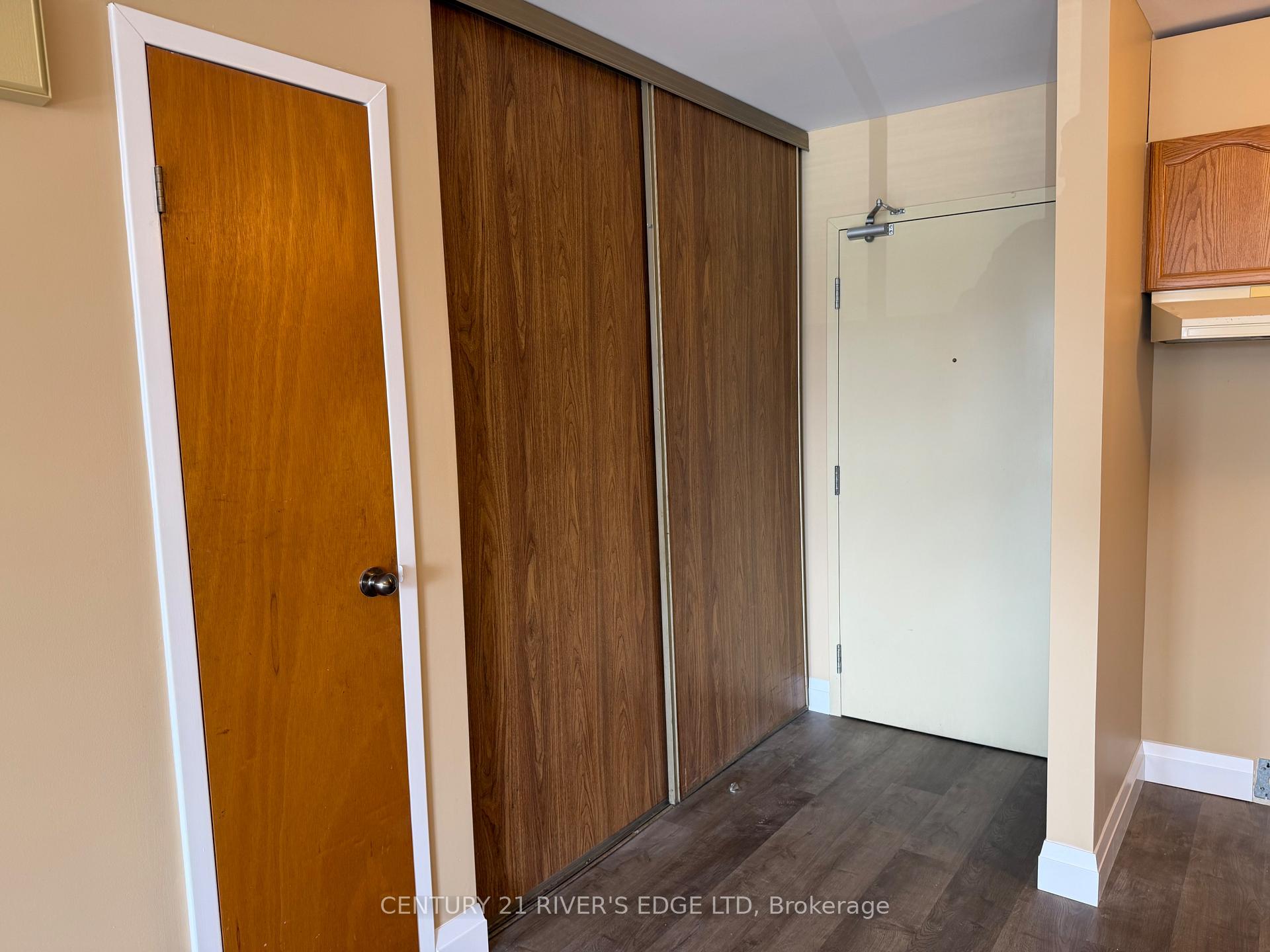 4 - 290/294 King Street W Prescott Ontario Canada Rent residential Lea Wouters Right at Home Realty, Brokerage*
