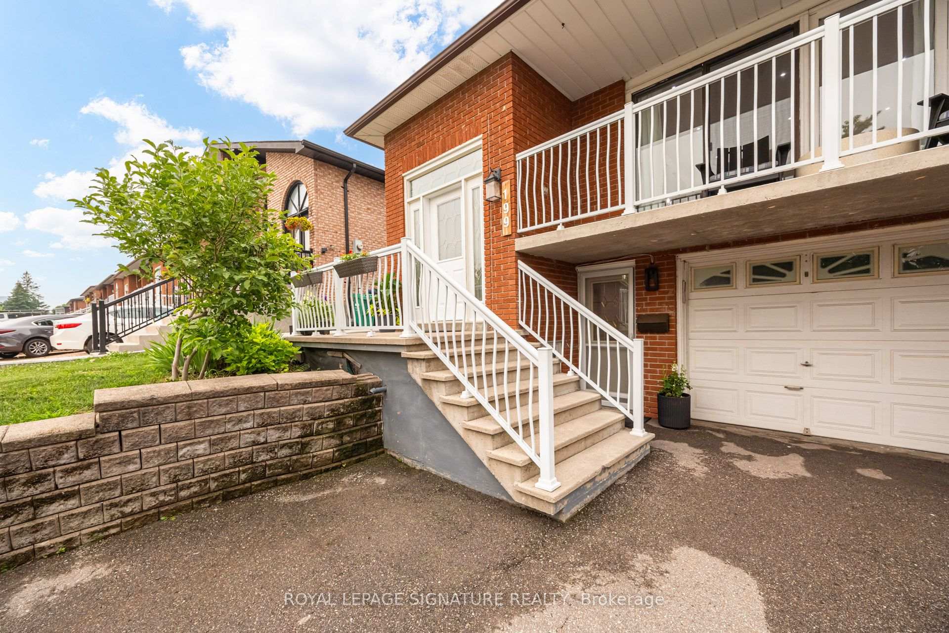 199 Chalfield Lane Mississauga Ontario Canada Sale residential Wahid Amin RE/MAX Realty Specialists Inc., Brokerage*