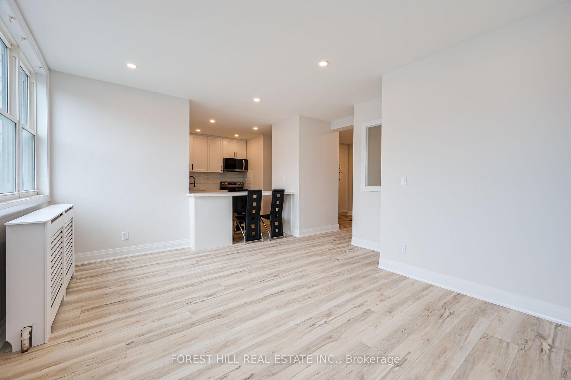 2 - 7725 Yonge Street Markham Ontario Canada Rent residential   HomeLife Top Star Realty Inc., Brokerage *