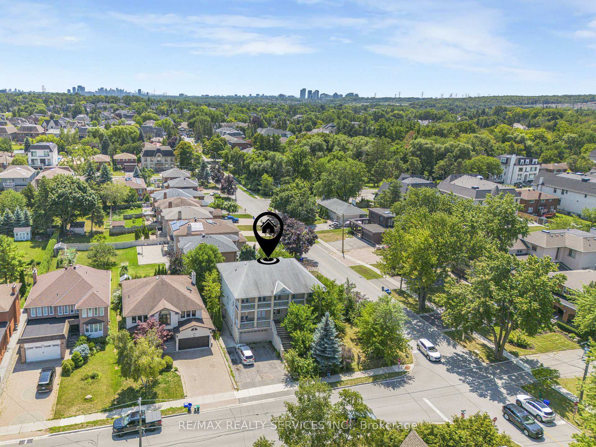 135 Spruce Avenue Richmond Hill Ontario Canada Sale residential Gary Bhinder RE/MAX Realty Services Inc., Brokerage*