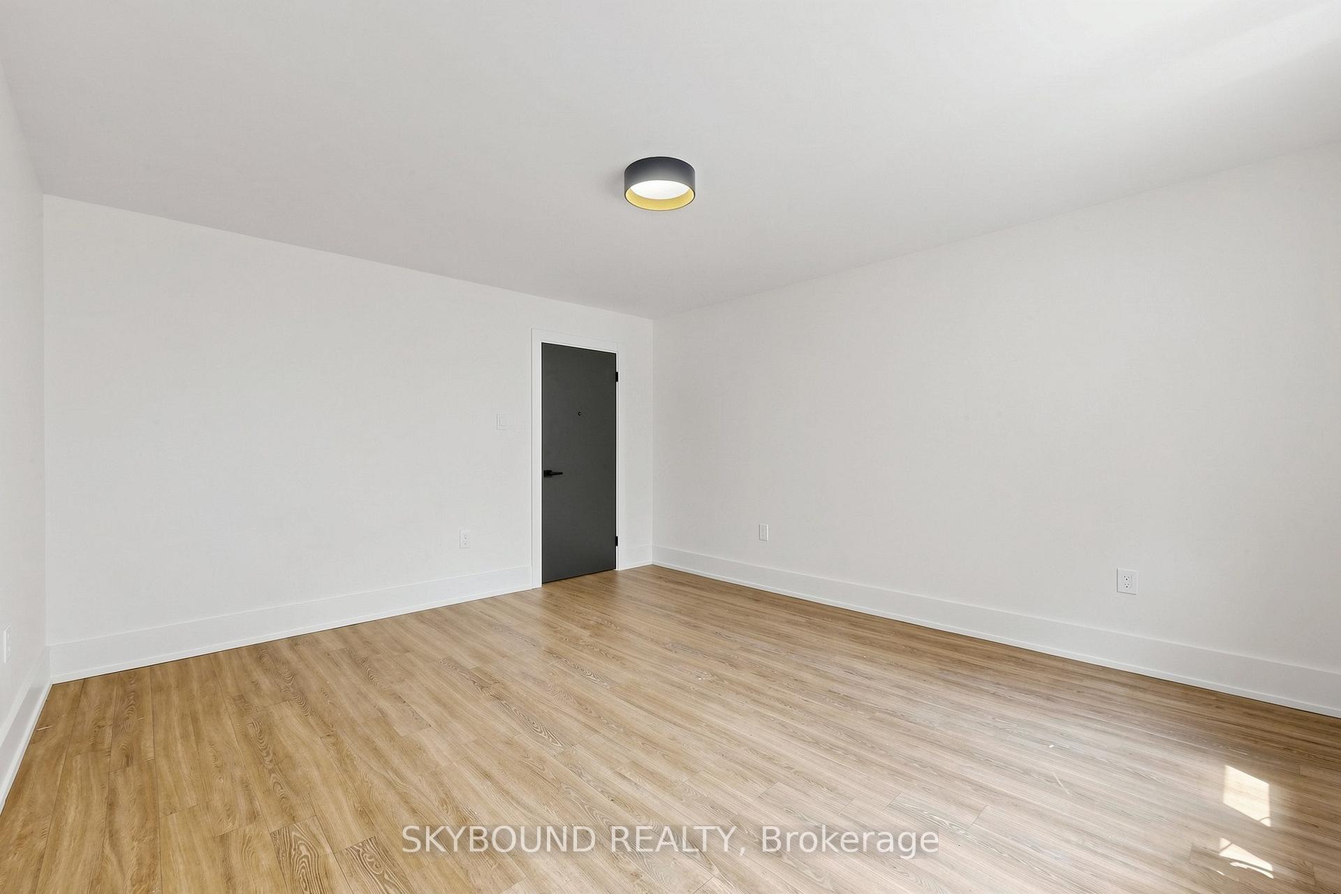 11 - 1165 Kingston Road Toronto Ontario Canada Rent residential BRIAN THOMSON Skybound Realty, Brokerage 