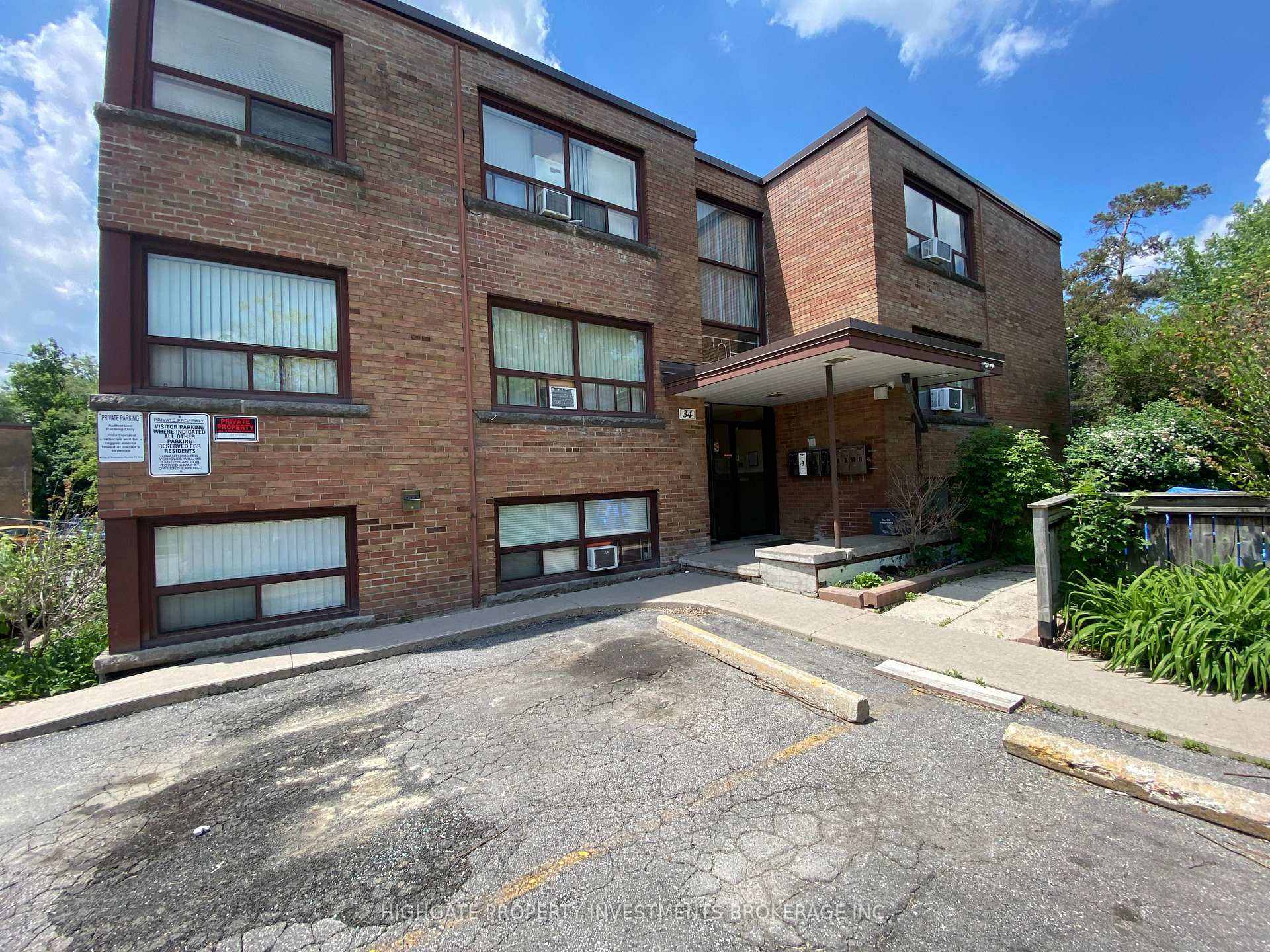 3 - 34 Erlesmere Avenue Brampton Ontario Canada Rent residential Tarun Kumar Right at Home Realty, Brokerage*