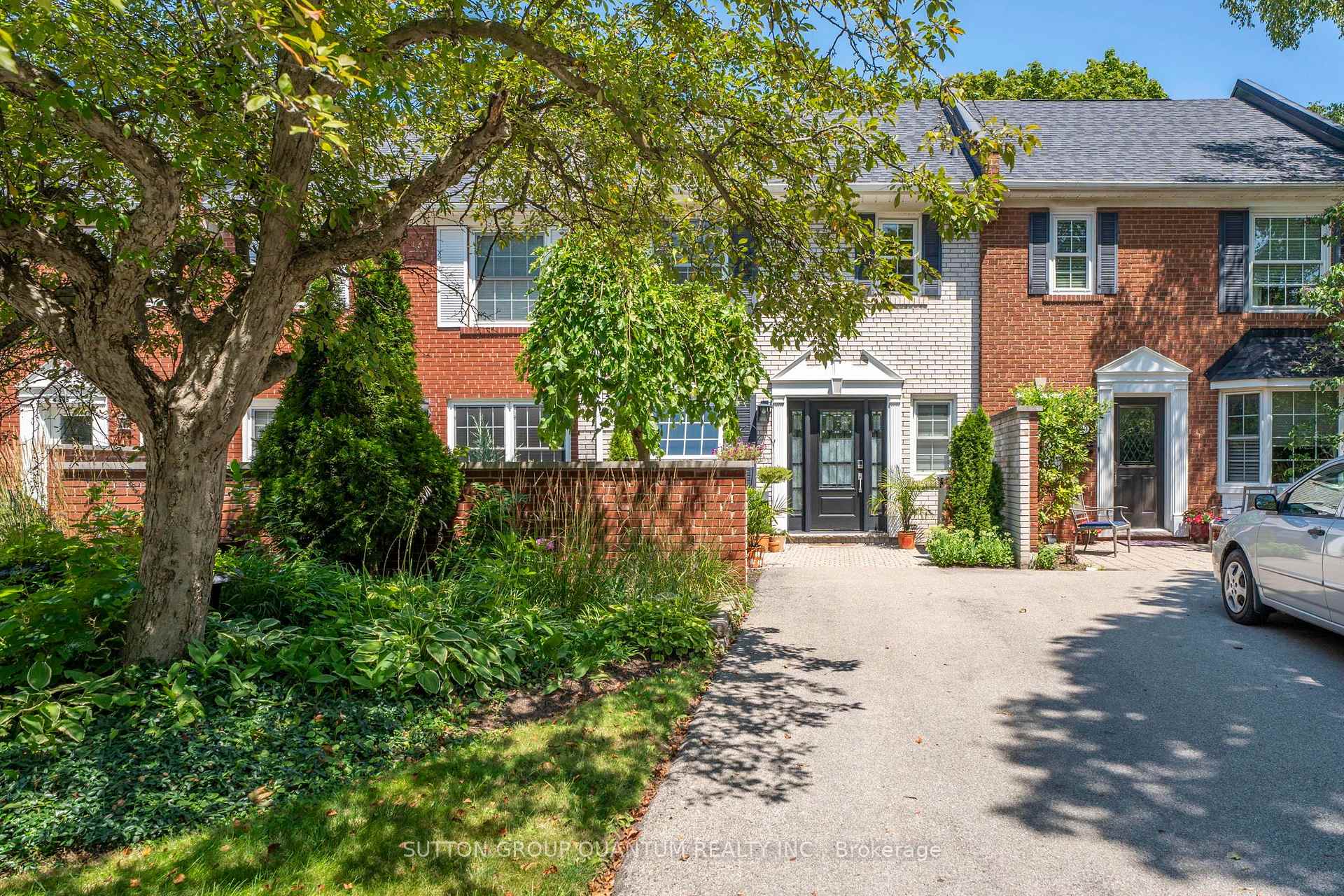 531 - 531 Arlington Boulevard Burlington Ontario Canada Sale residential Maria and Stephen Swannell SUTTON GROUP QUANTUM REALTY INC., BROKERAGE*
