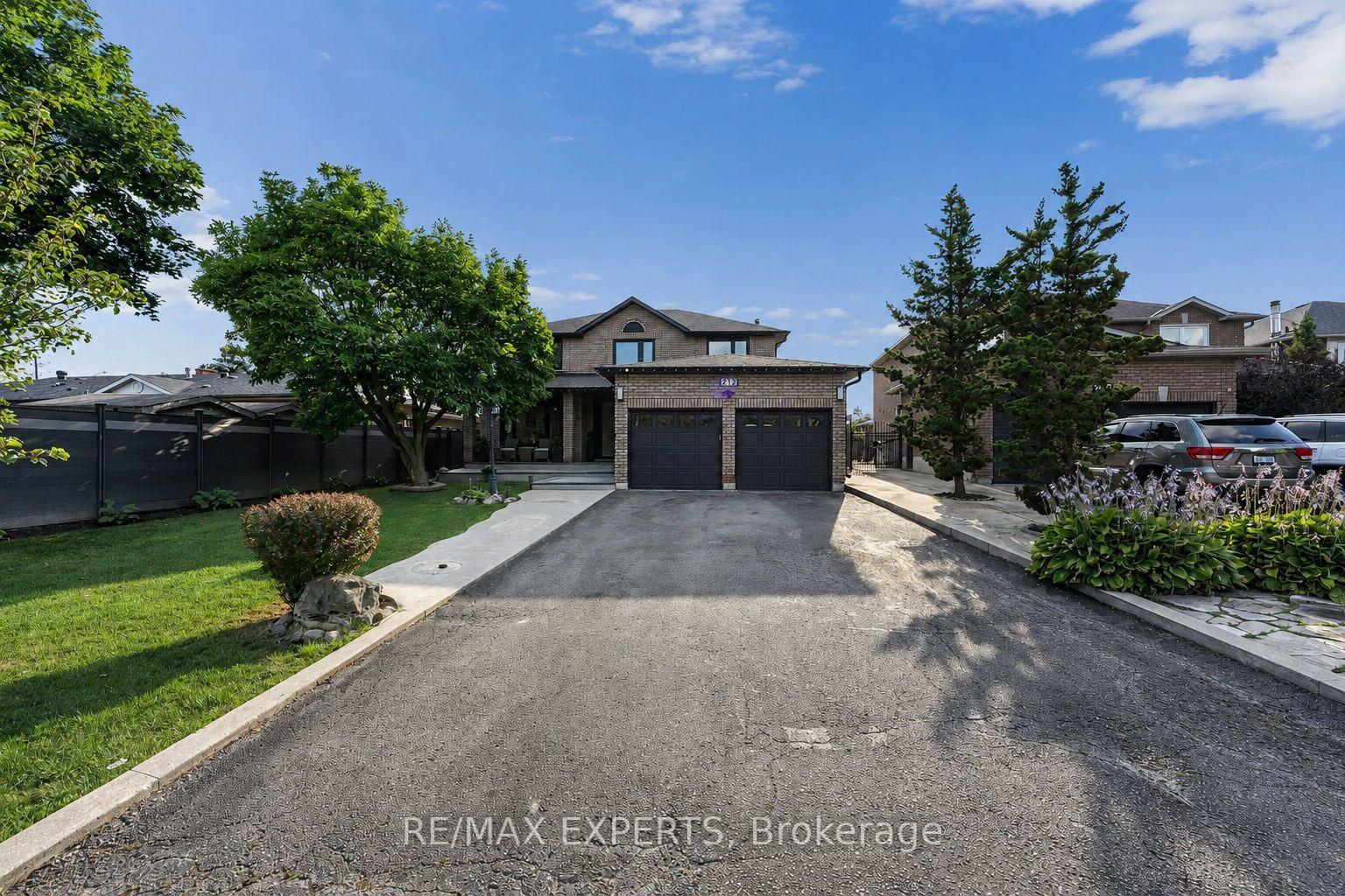 212 Bordeaux Drive Vaughan Ontario Canada Sale residential Danish Homes The Premium  Home Selling System Re/Max Experts, Brokerage*