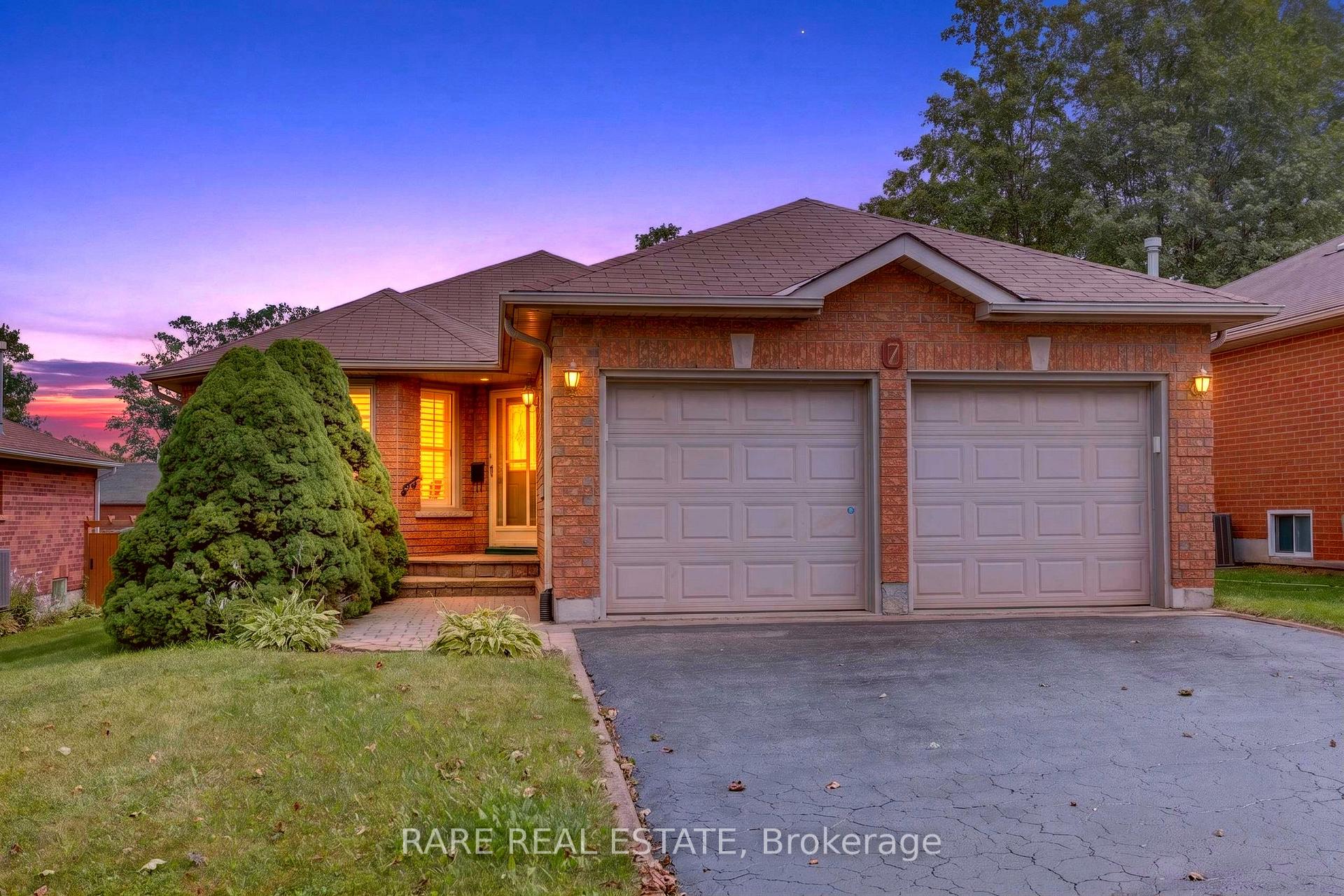 7 Longman Drive Barrie Ontario Canada Sale residential Mei Jin 金玫 Sutton Group Incentive Realty Inc.,Brokerage*