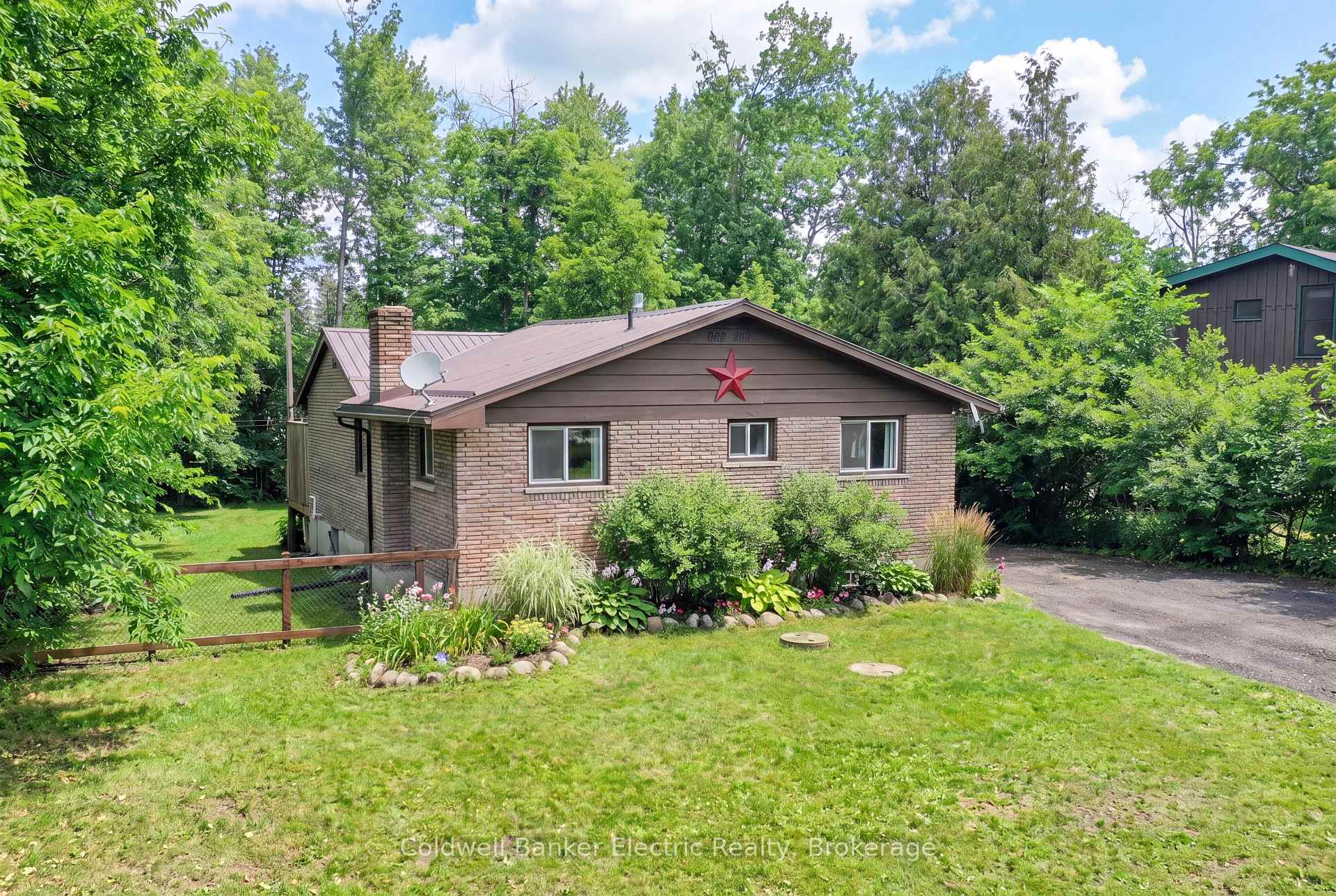 30 Woods Avenue Kawartha Lakes Ontario Canada Sale residential   PD REALTY INC.,  Brokerage