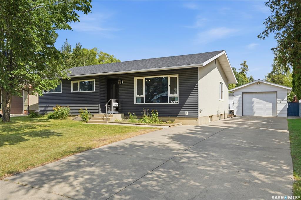 1809 Arlington AVENUE Saskatoon Saskatchewan Canada Sale residential Dominic  Montpetit  RE/MAX Saskatoon., Brokerage*