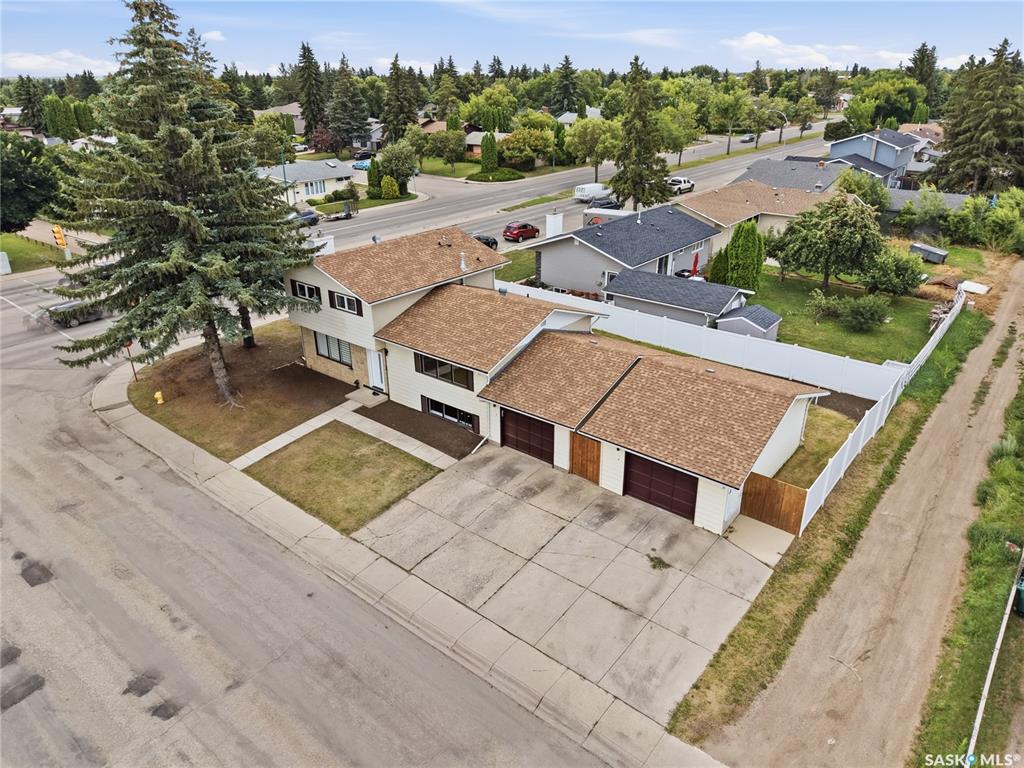 702 McKercher DRIVE Saskatoon Saskatchewan Canada Sale residential Dominic  Montpetit  RE/MAX Saskatoon., Brokerage*