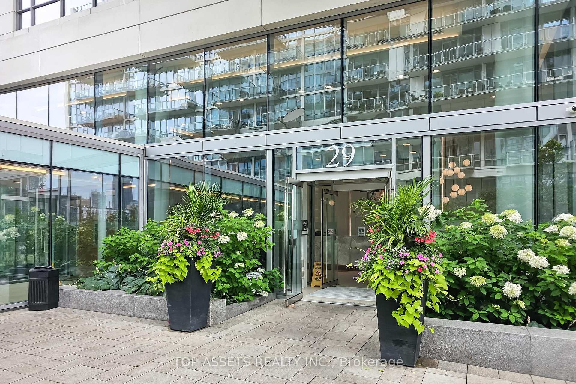 919 - 29 Queens Quay E Toronto Ontario Canada Rent residential   Adenat Real Estate LTD., Brokerage*