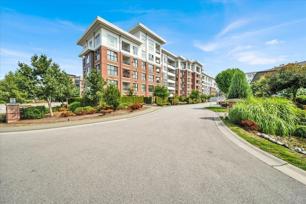 #B208 8150 207 STREET Langley British Columbia Canada Sale residential Don Evanson HomeLife Benchmark Realty Corp.