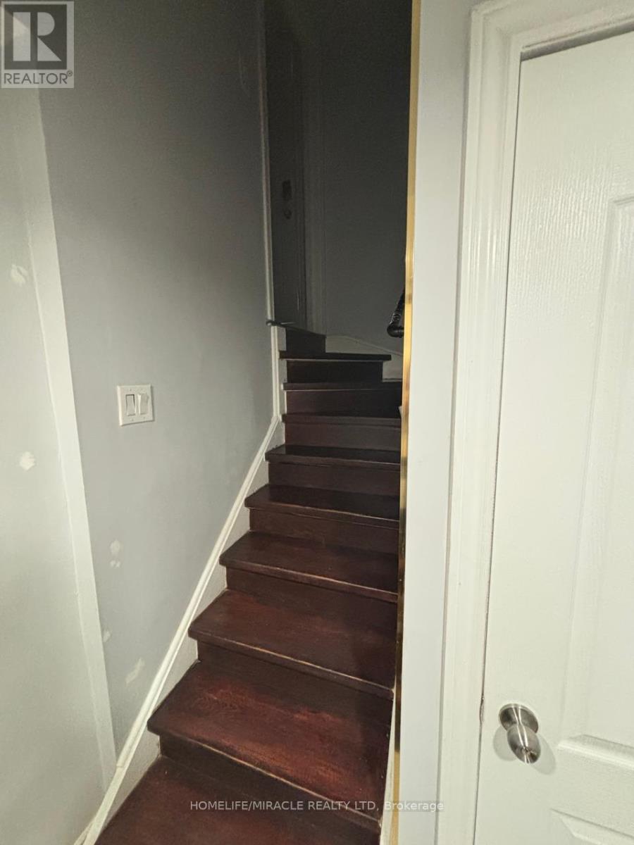 16 Truro Circle Brampton Ontario Canada Rent residential   HomeLife/Miracle Realty Ltd., Brokerage*