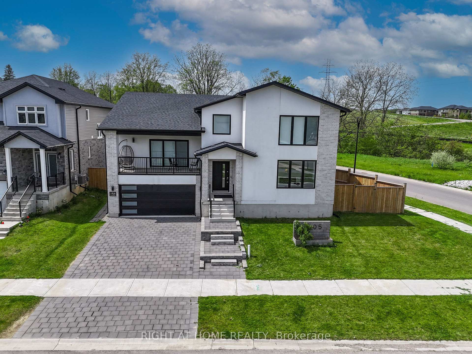 2705 Oriole Drive London South Ontario Canada Sale residential Frank Pontes RIGHT AT HOME REALTY