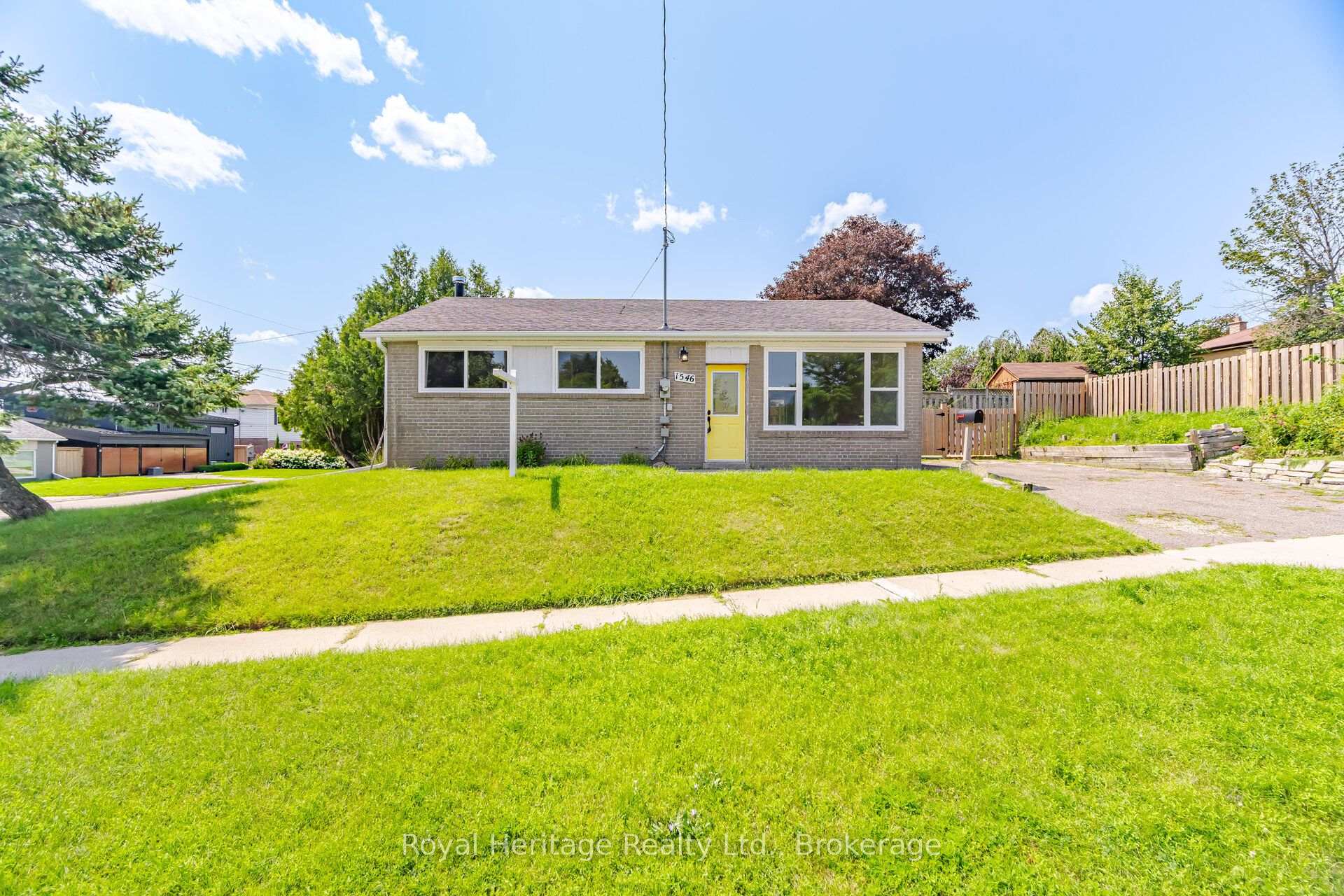 1546 Lakemount Street Oshawa Ontario Canada Sale residential Marie Tugwell Royal Heritage Realty Ltd., Brokerage*