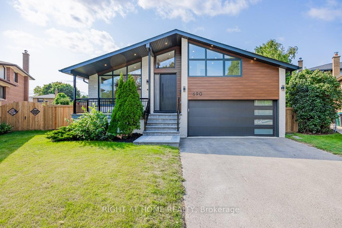 690 Hillman Crescent Mississauga Ontario Canada Rent residential Bruno Paz Right at Home Realty, Brokerage*
