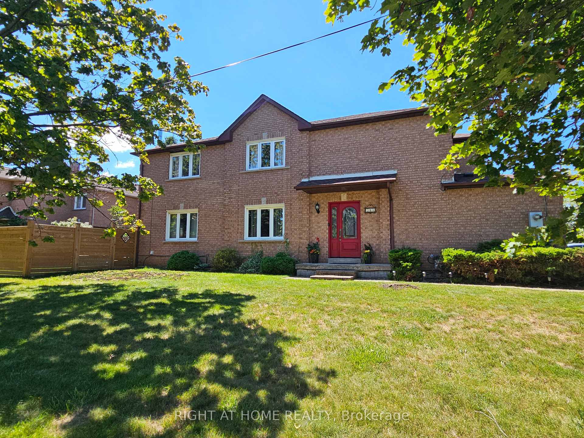 710 Ashprior Avenue Mississauaga Ontario Canada Sale residential Bruno Paz Right at Home Realty, Brokerage*