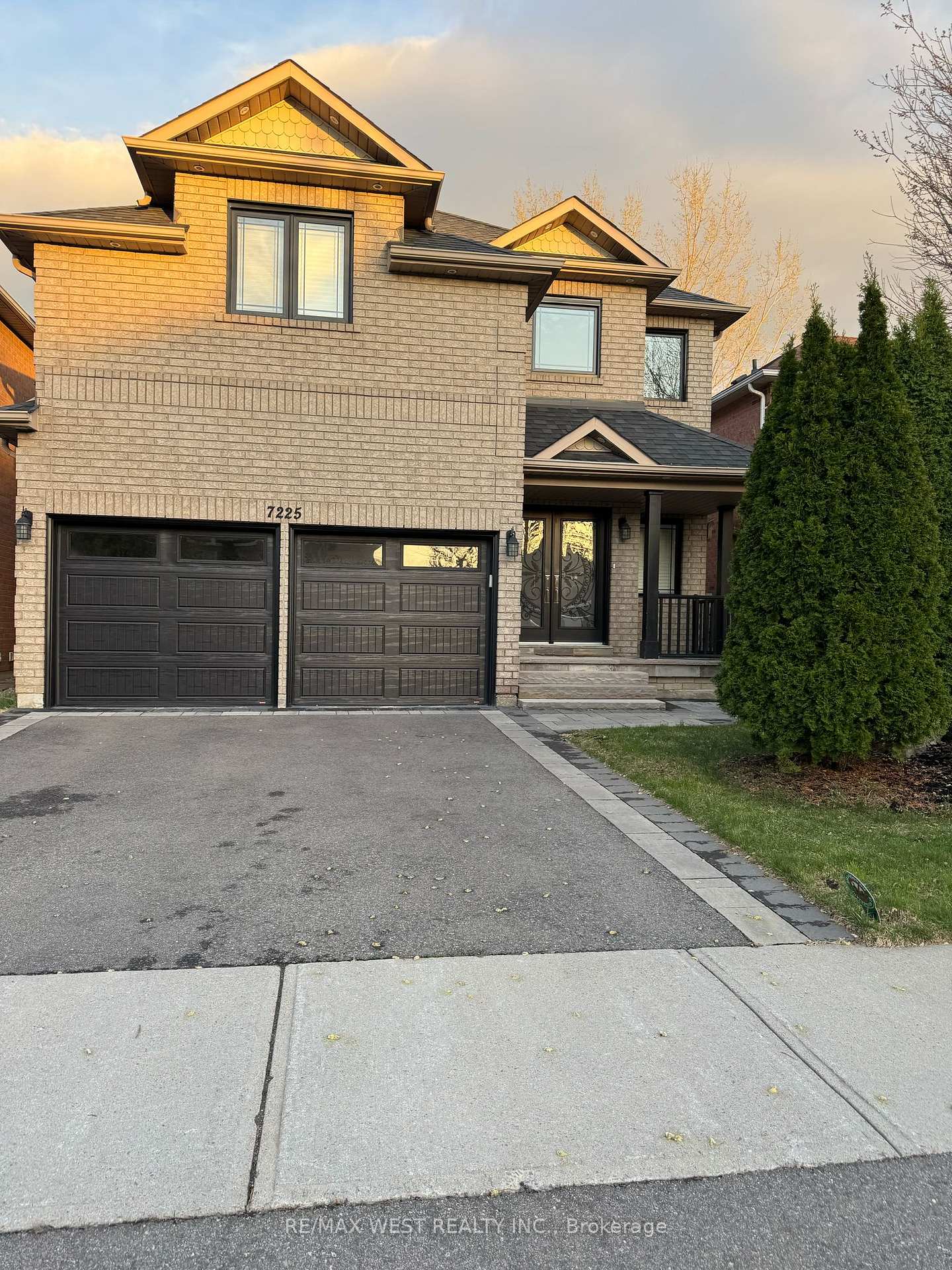 Bsmt - 7225 Dime Crescent Mississauga Ontario Canada Rent residential EVELYN FRILLES RE/MAX West Realty Inc., Brokerage *