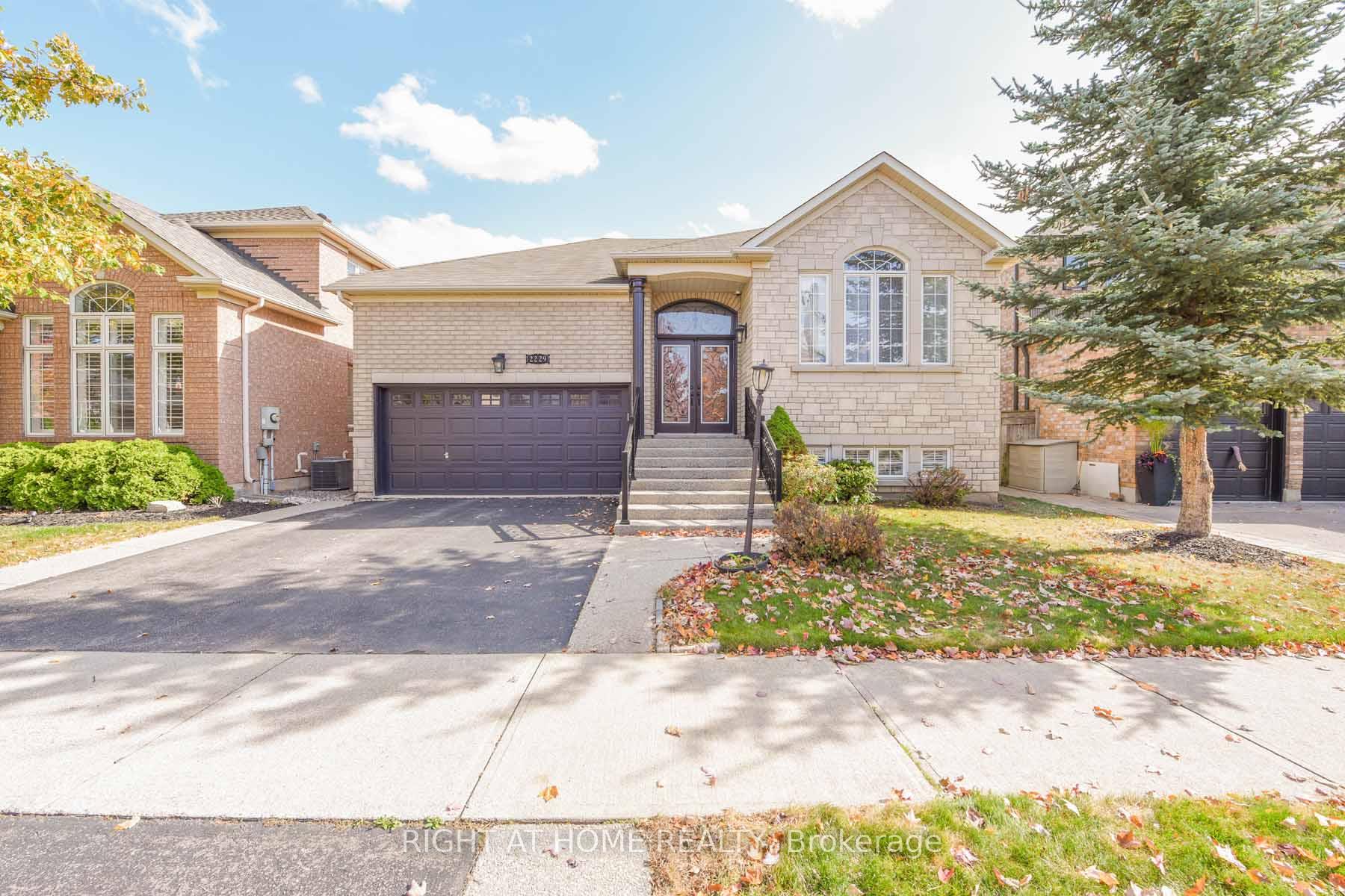 Lower - 2229 GLAZEBROOK Circle Oakville Ontario Canada Rent residential Viktoria Levieva Right at Home Realty, Brokerage*