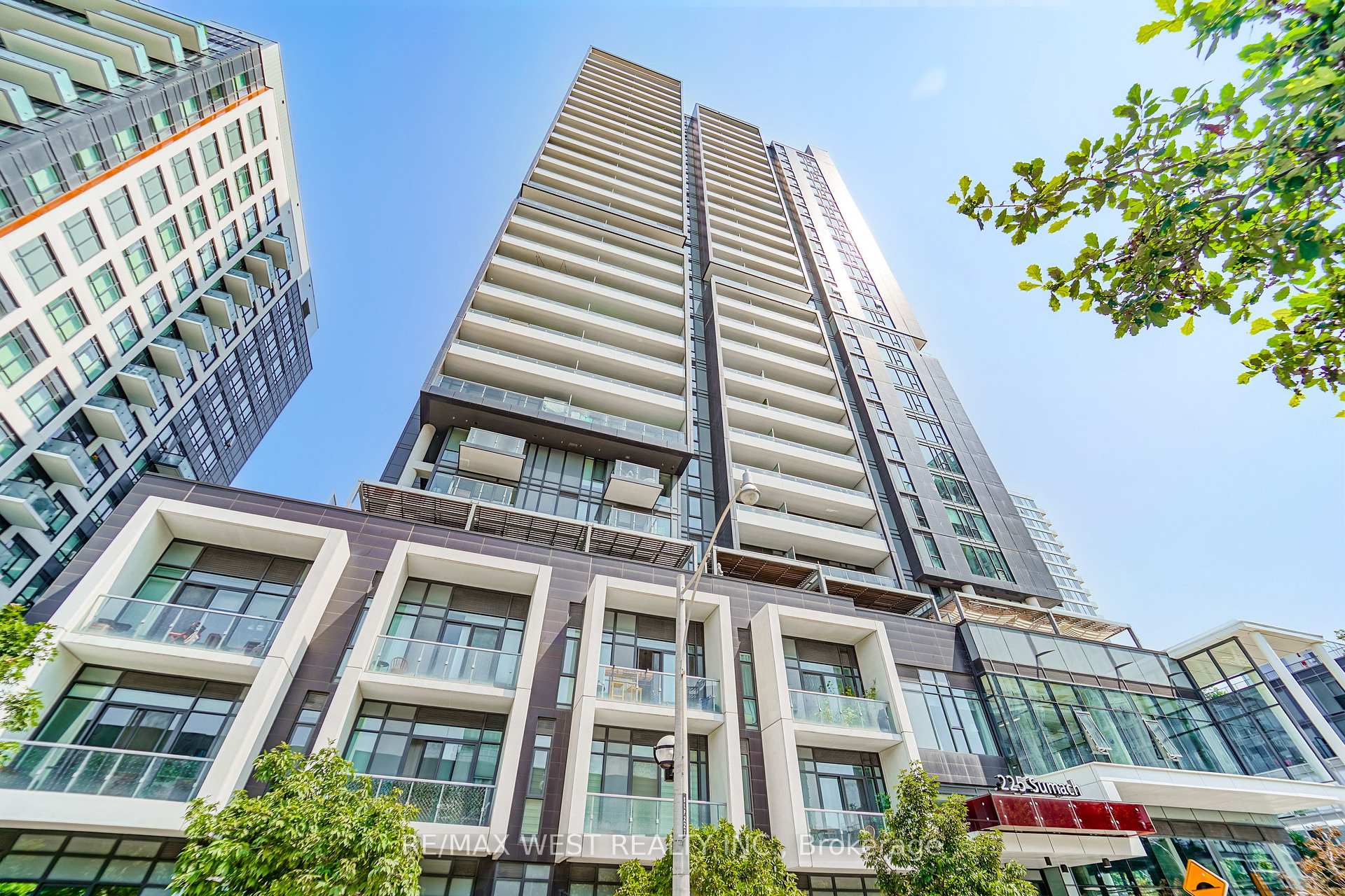 1511 - 225 Sumach Street Toronto Ontario Canada Sale residential May Goldberg CENTURY 21 FINE LIVING REALTY INC. Brokerage*