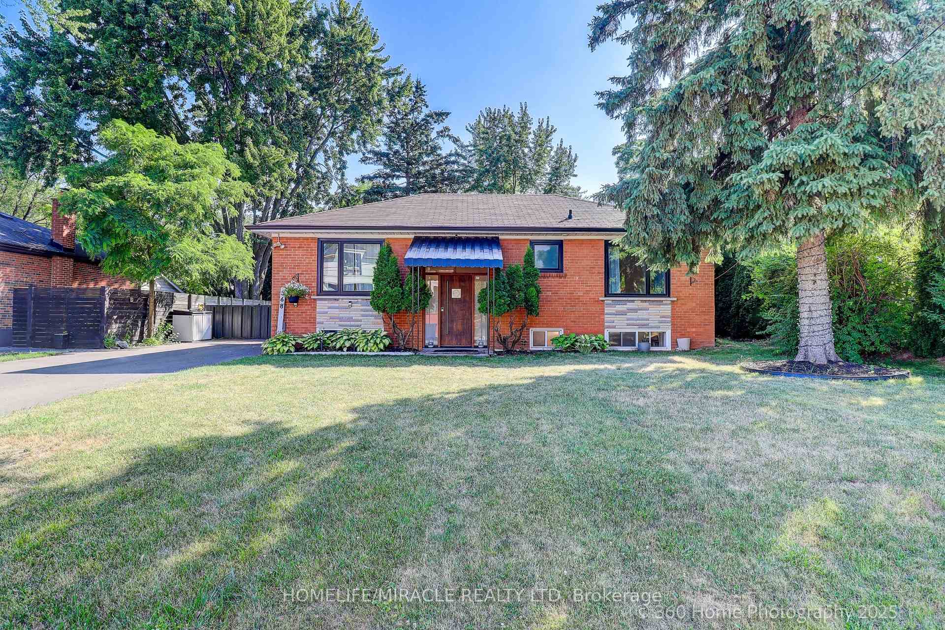 568 Weir Avenue Oakville Ontario Canada Sale residential   HomeLife/Miracle Realty Ltd., Brokerage*