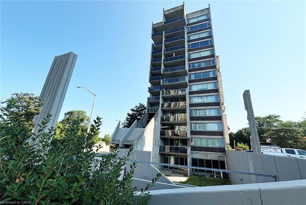 1004 - 20 Speers Road Oakville Ontario Canada Sale residential Miranda Guirguis Square Seven Ontario Realty Brokerage