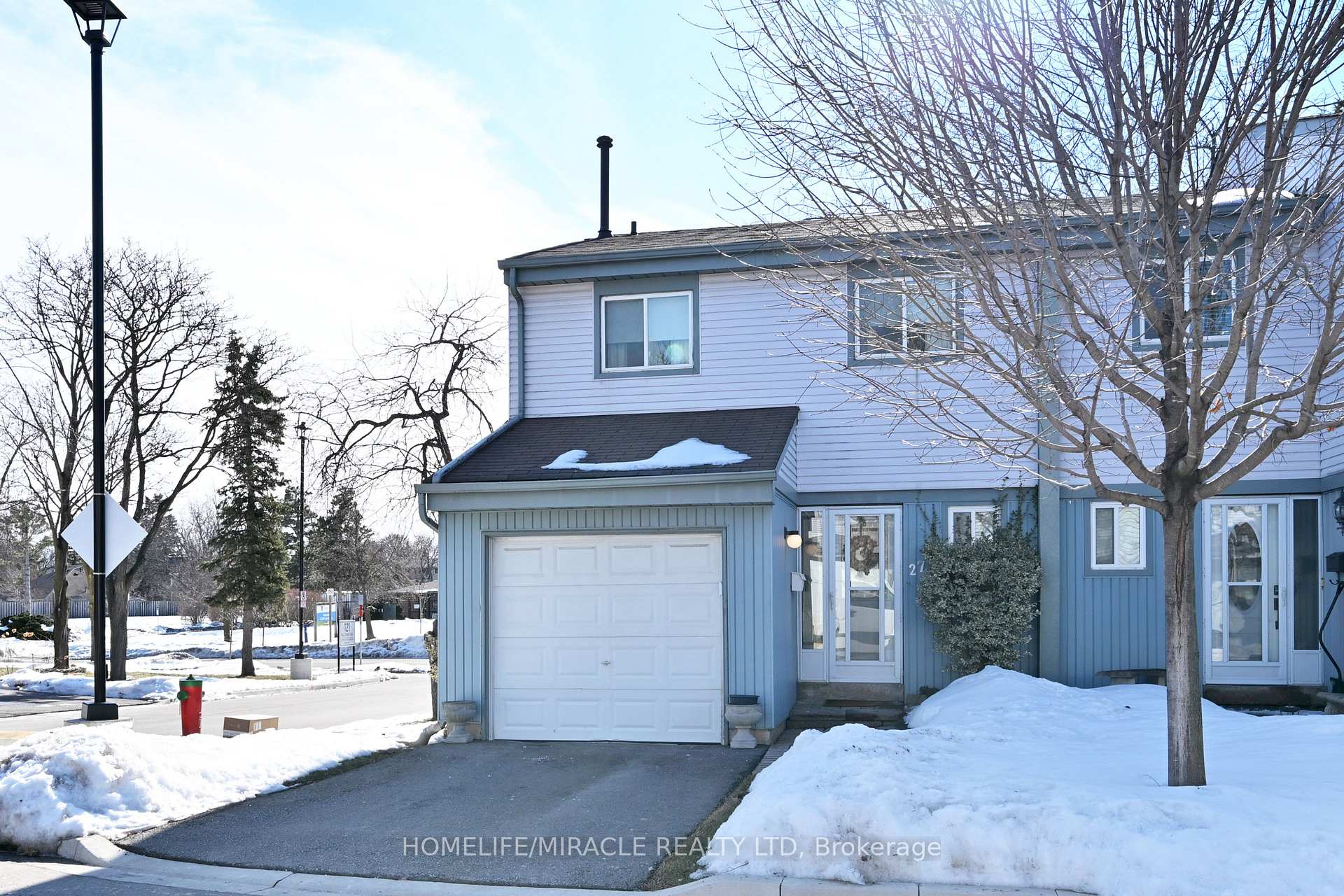 27 - 121 Falconer Drive Mississauga Ontario Canada Sale residential   HomeLife/Miracle Realty Ltd., Brokerage*