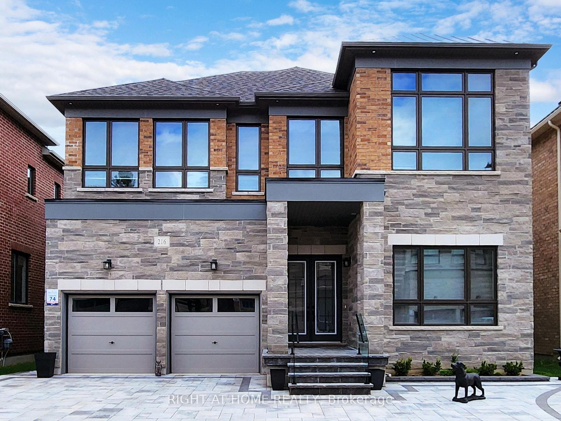 216 Sunset Vista Court E Aurora Ontario Canada Sale residential Nabil Killu Right at Home Realty, Brokerage*