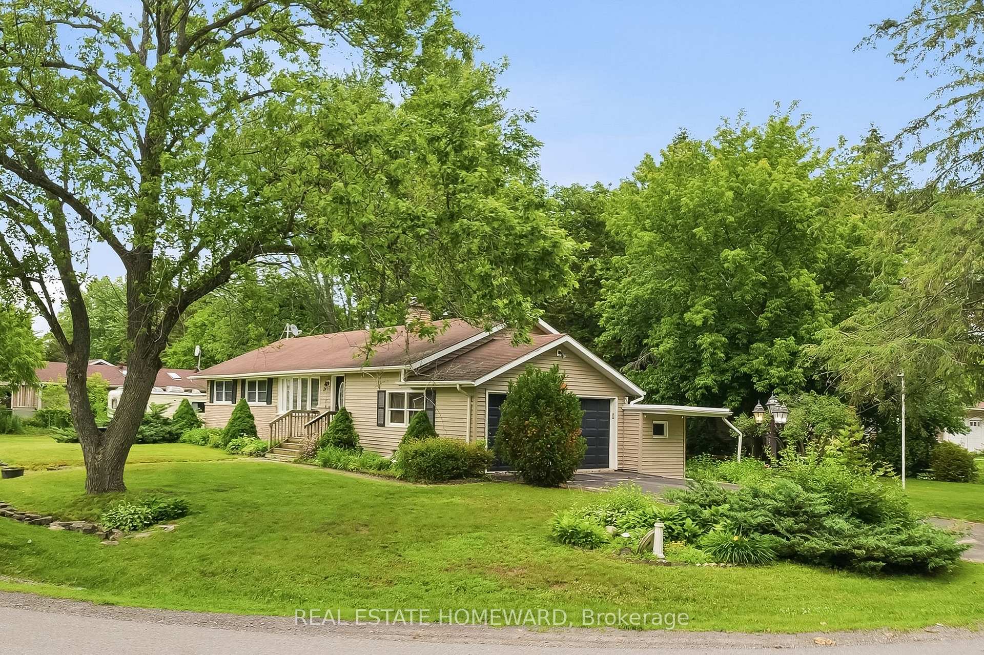 4 Wayne Crescent Quinte West Ontario Canada Sold residential Kenneth Arseneault Right at Home Realty, Brokerage*
