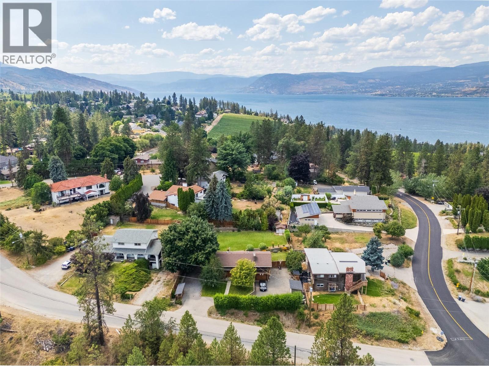 5054 Chute Lake Crescent Kelowna British Columbia Canada Sale residential CLIFFORD MAY Realty One Real Estate Ltd., Brokerage*
