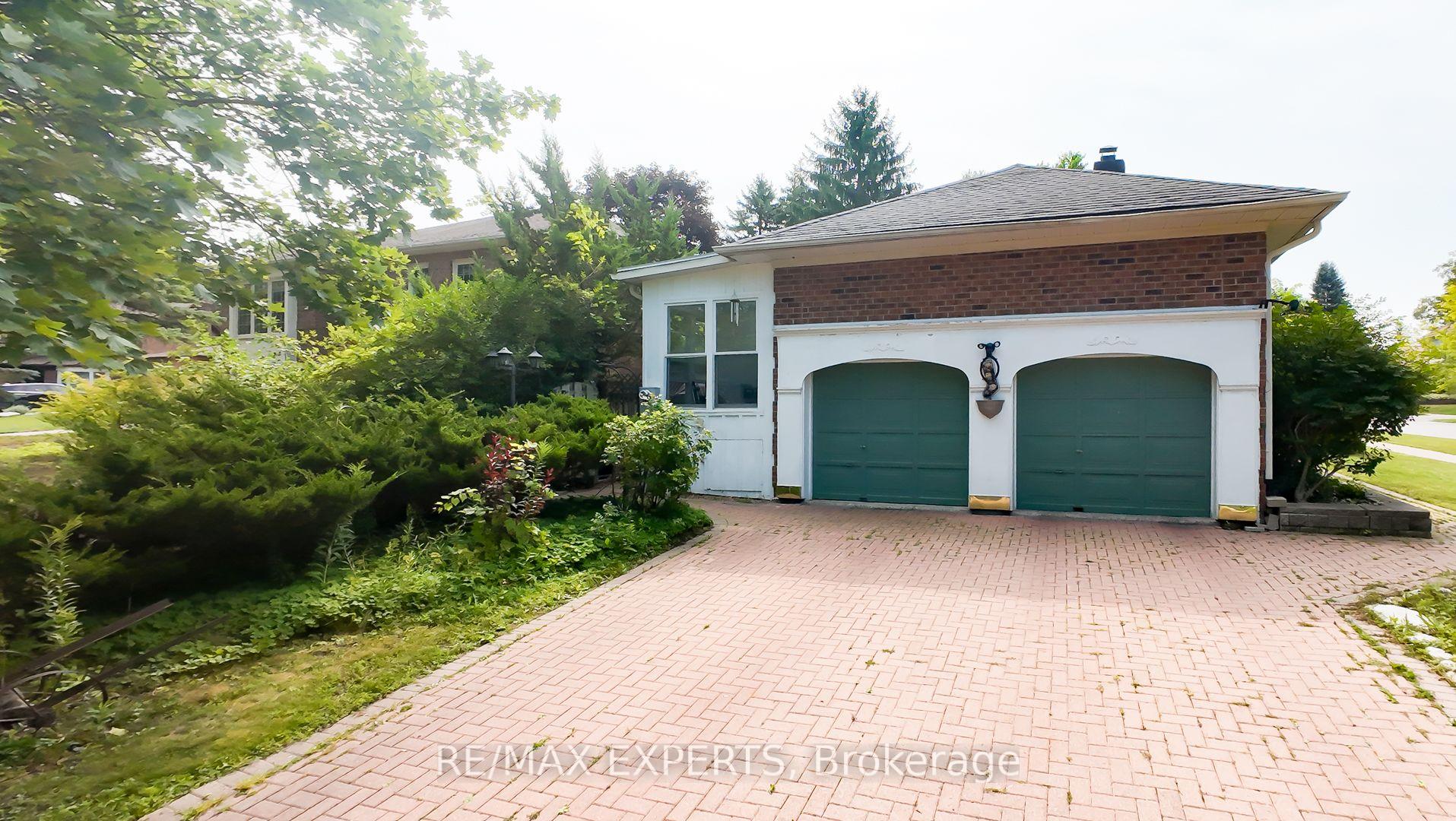 284 Murray Drive Aurora Ontario Canada Sale residential Samit Nagpaul Re/Max Experts, Brokerage*