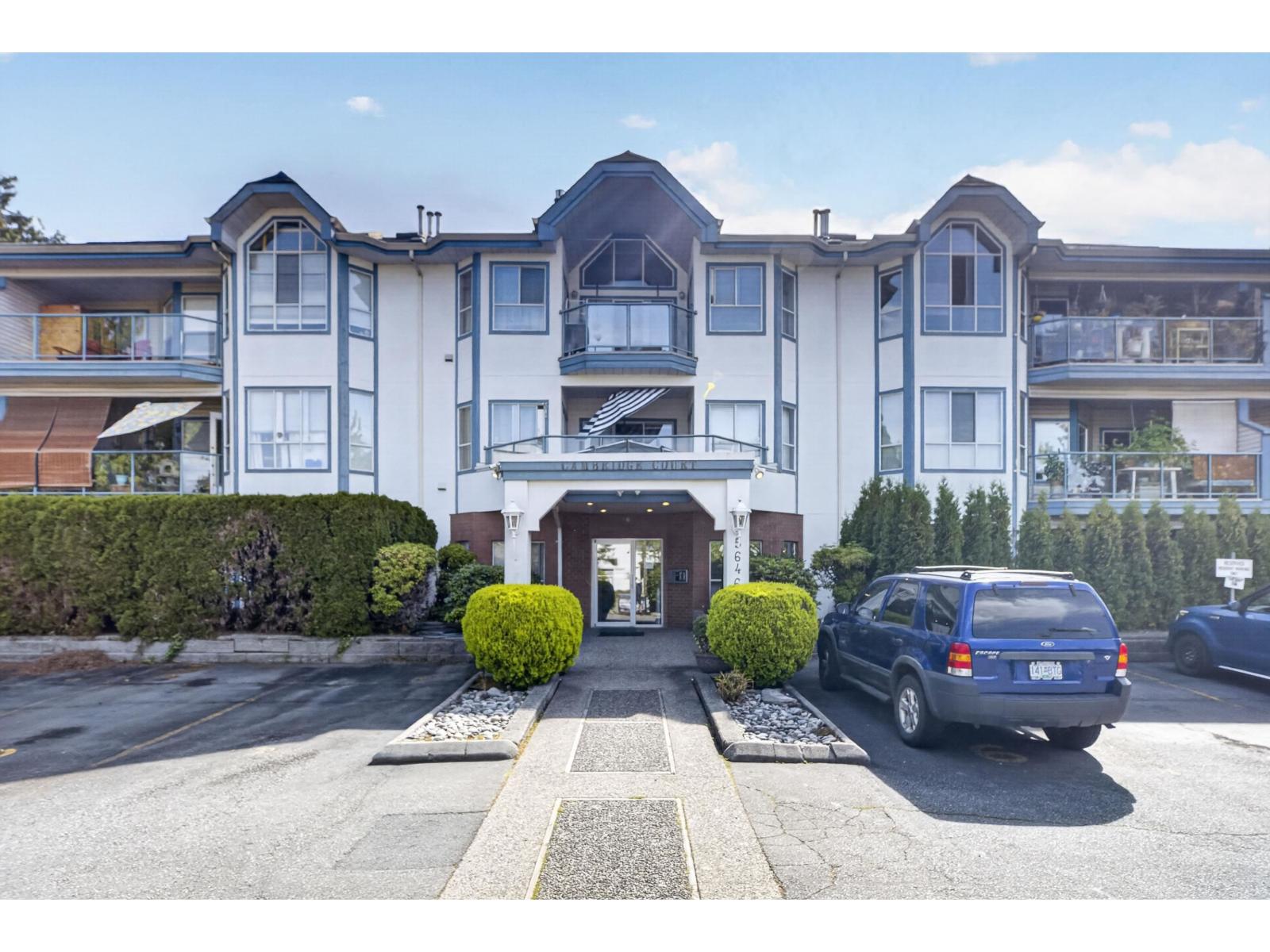 204 5646 200 STREET Langley British Columbia Canada Sale residential Sharon Mason HomeLife Benchmark Titus Realty