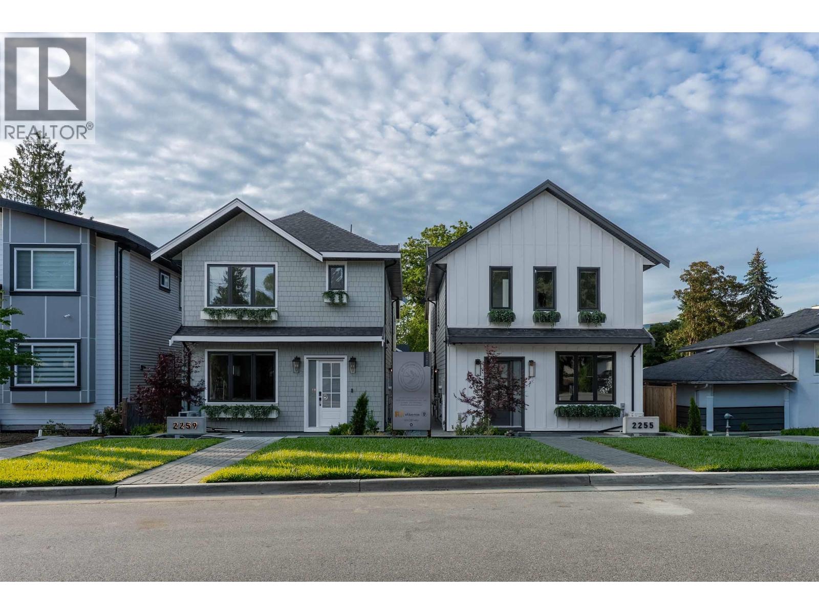 101 2259 LOBB AVENUE Port Coquitlam British Columbia Canada Sale residential   Oakwyn Realty, Brokerage*