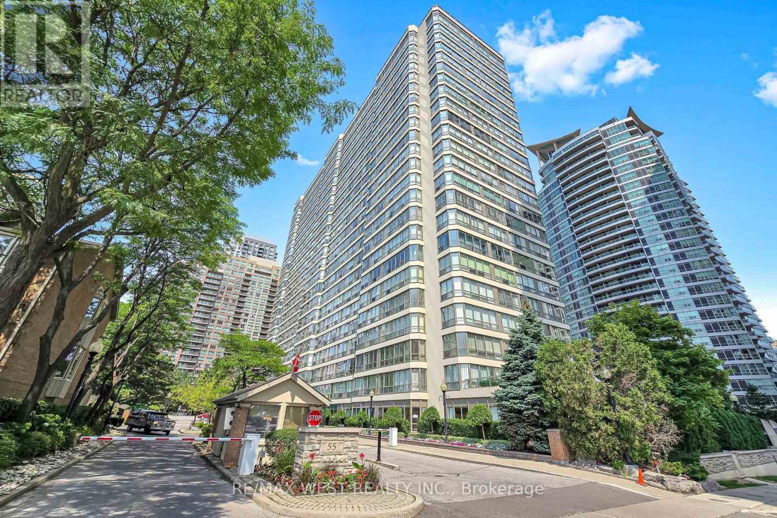 1801 - 55 Elm Drive W Mississauga Ontario Canada Sale residential Gina  Paulo RE/MAX West Realty Inc., Brokerage *