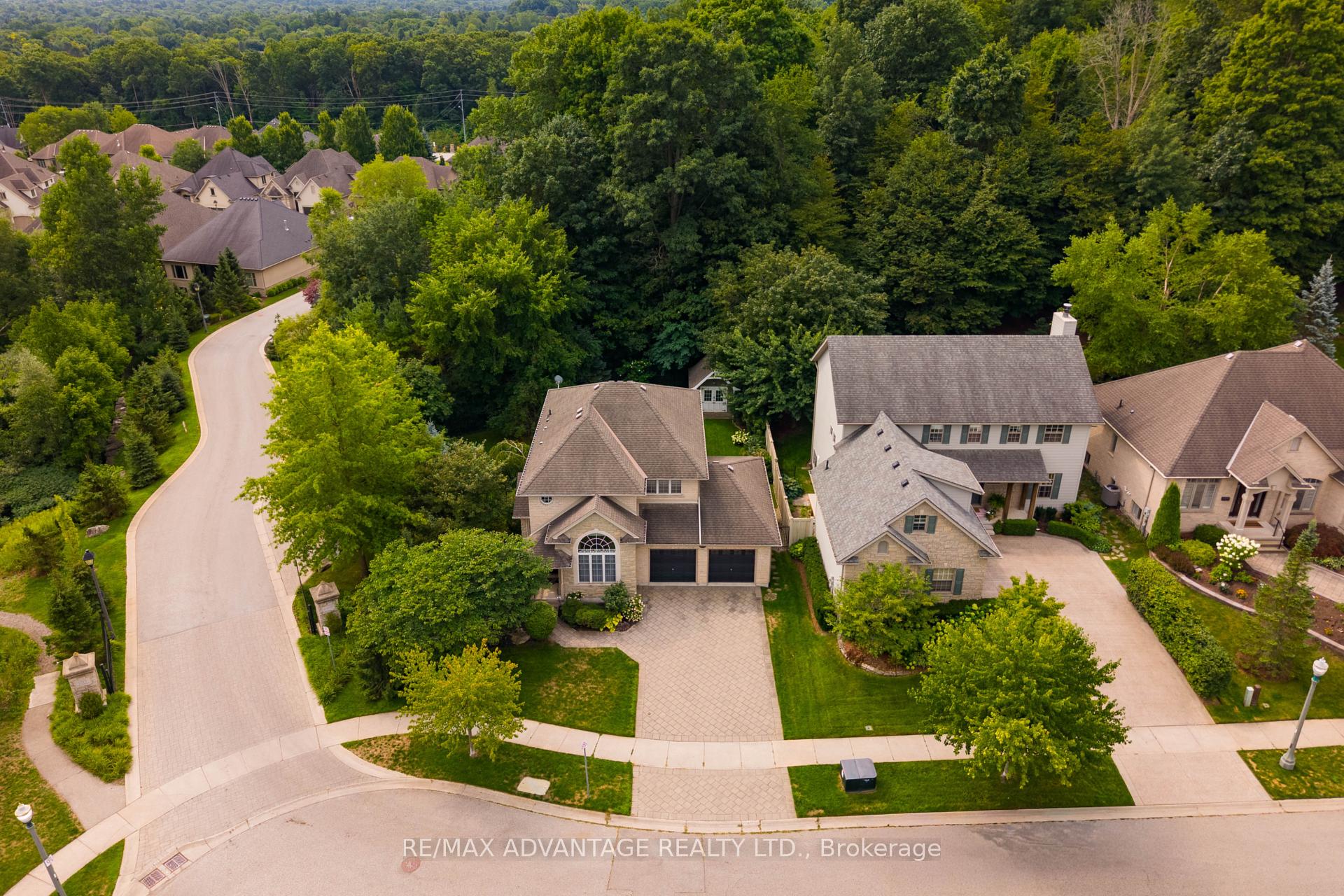 1519 Shore Road London South Ontario Canada Sale residential   RE/MAX Advantage Realty Ltd., Brokerage*