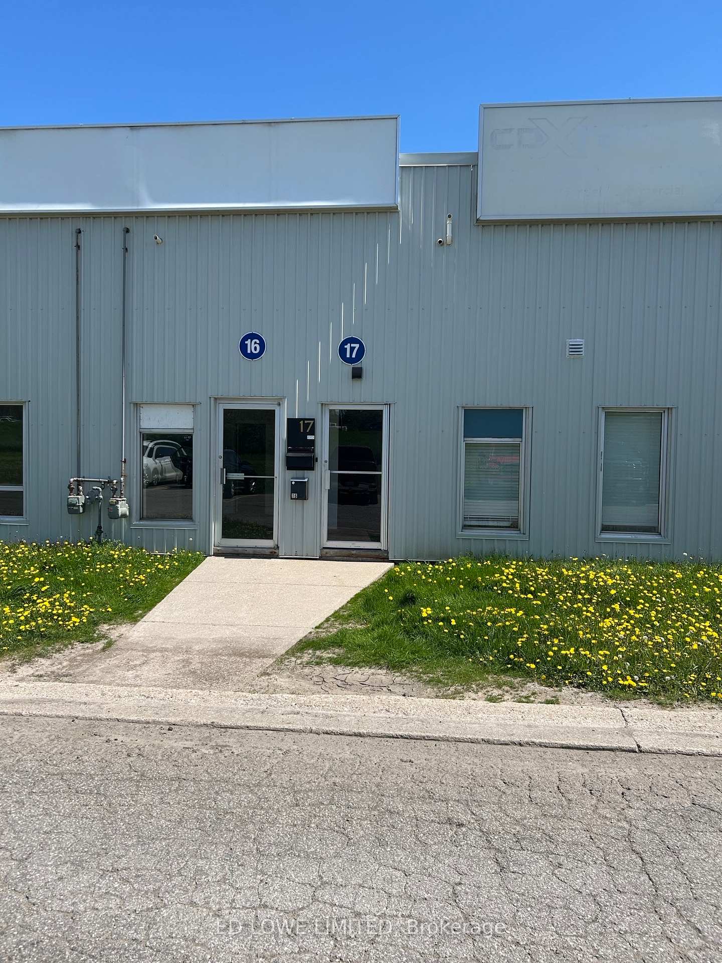 17 - 28 Currie Street Barrie Ontario Canada Lease commercial Dave Moore RE/MAX Hallmark Chay Realty, Brokerage*
