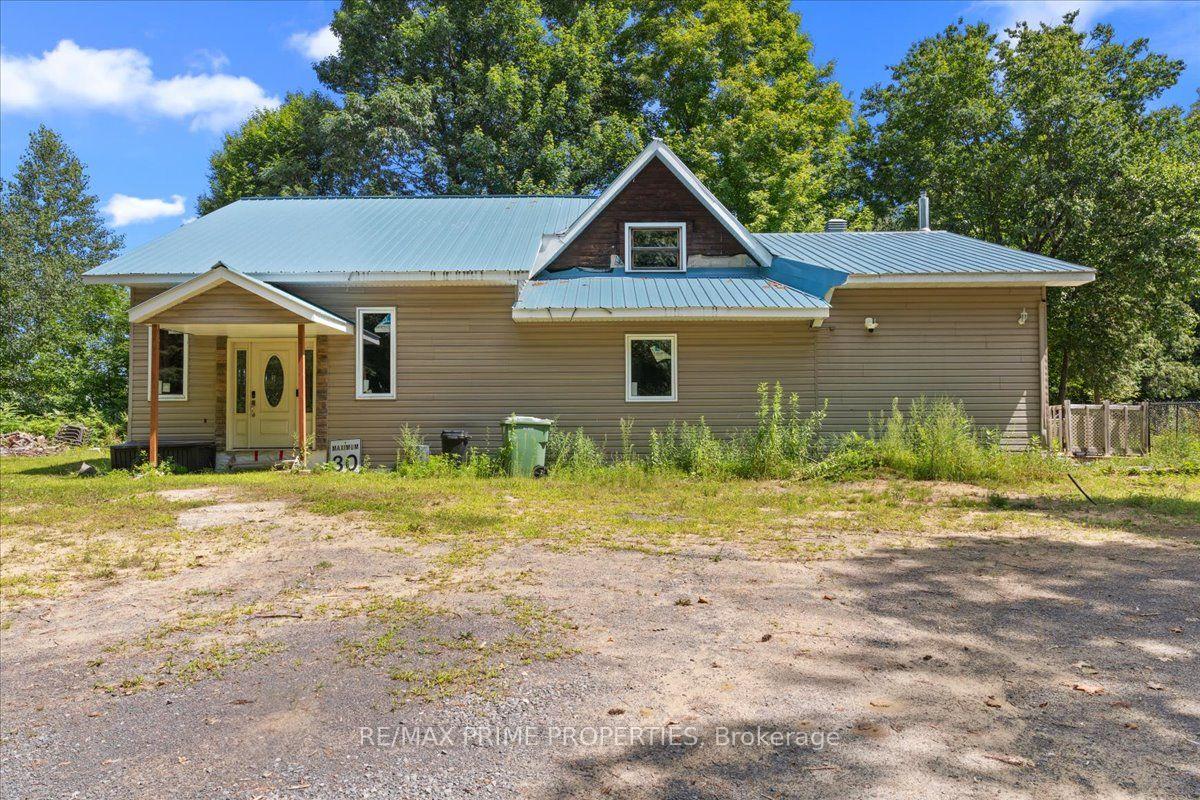 517 Wilson Road Clarence-Rockland Ontario Canada Sale residential Arsalan Siddiqui RE/MAX PRIME PROPERTIES  Brokerage