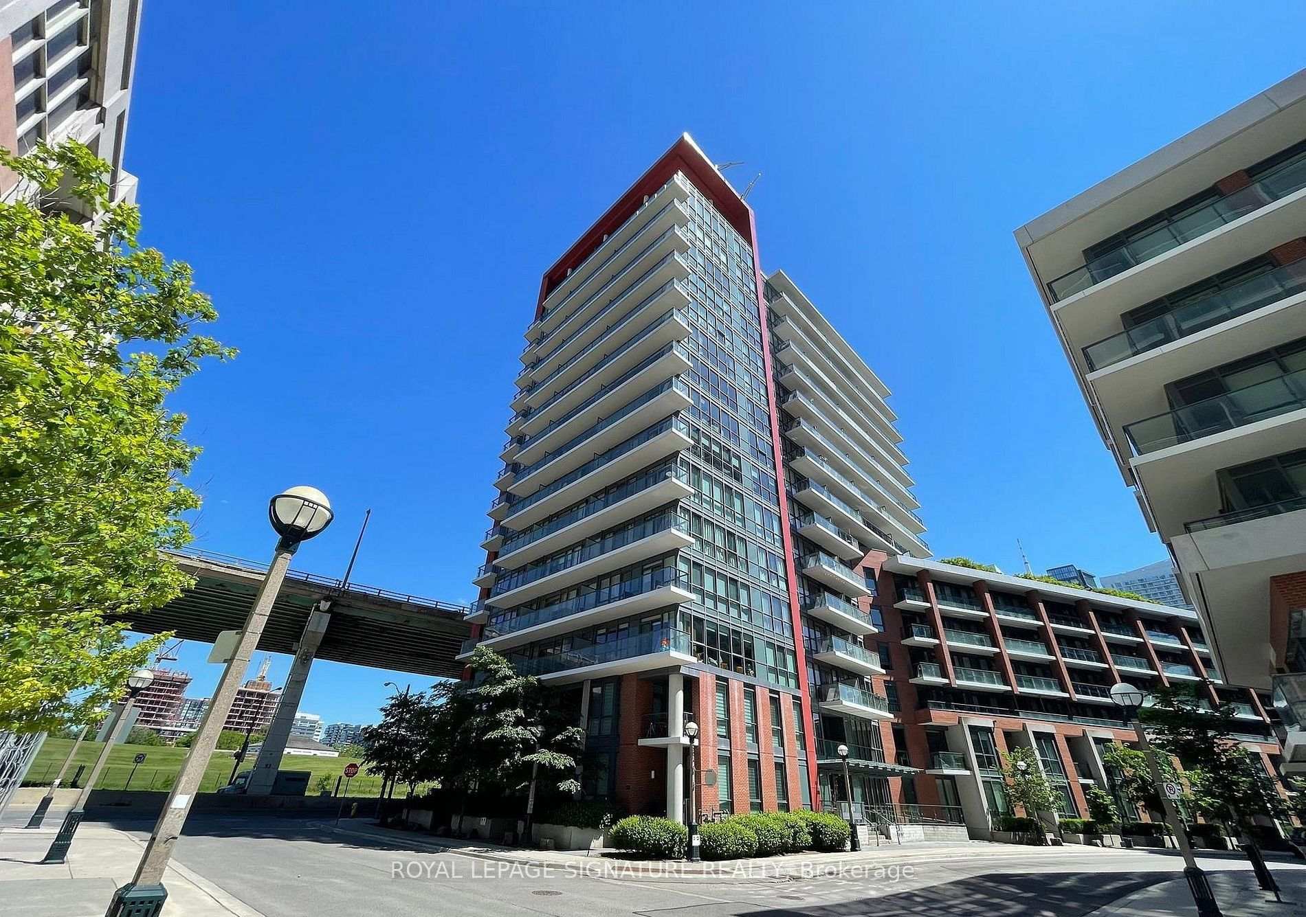 809 - 50 Bruyeres Mews Toronto Ontario Canada Rent residential Sat Swaminathan ROYAL LEPAGE SIGNATURE REALTY, Brokerage*