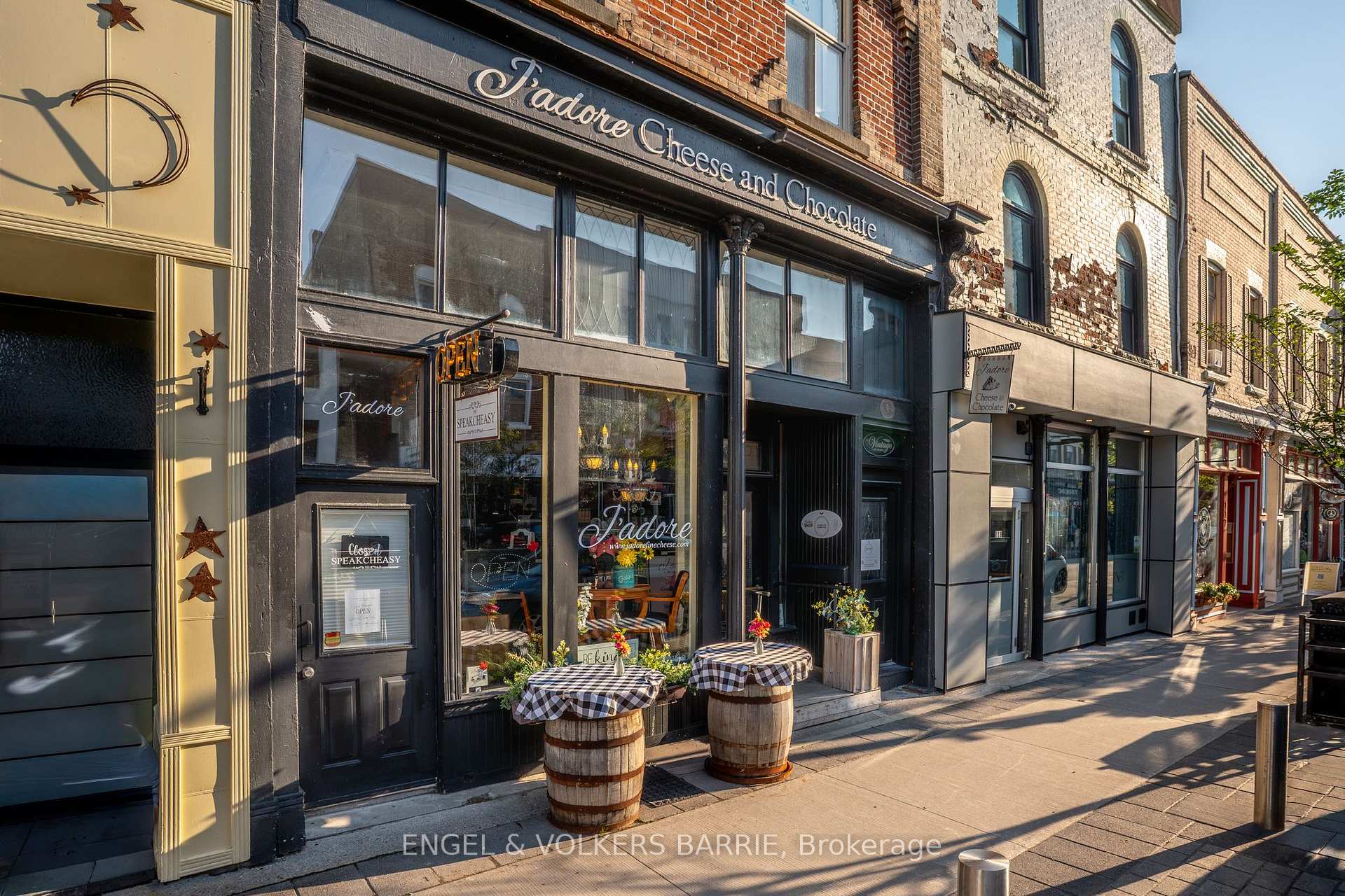 123 Dunlop Street E Barrie Ontario Canada Sale commercial Dave Moore RE/MAX Hallmark Chay Realty, Brokerage*