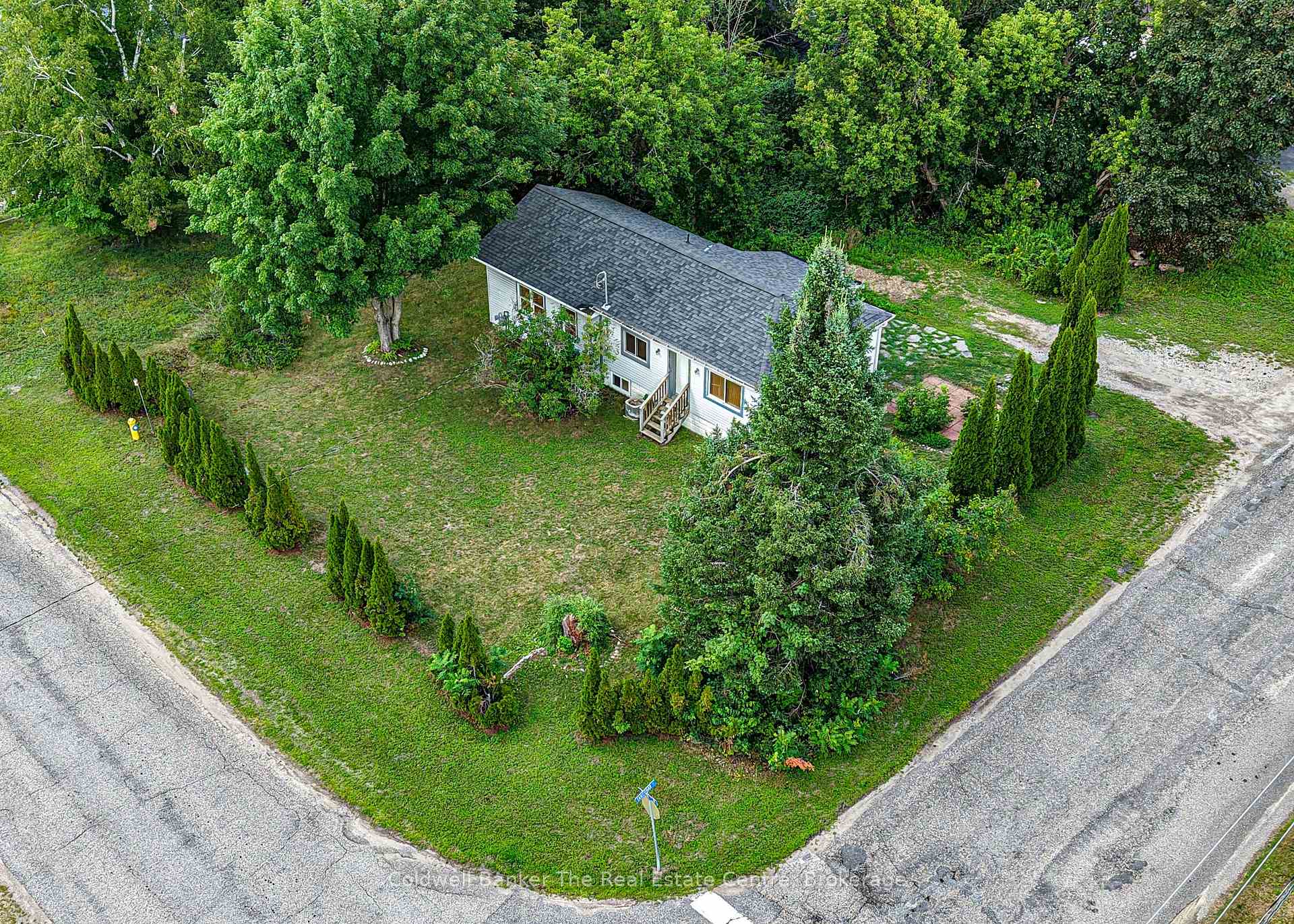 810 John Street N Gravenhurst Ontario Canada Sale residential Hugh Nichols RE/MAX PROFESSIONALS NORTH, BROKERAGE*