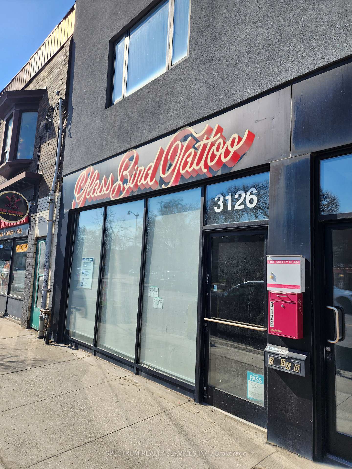 Front Main - 3126 Dundas Street W Toronto Ontario Canada Lease commercial Lazlo Vavrovics Spectrum Realty Services Inc., Brokerage *