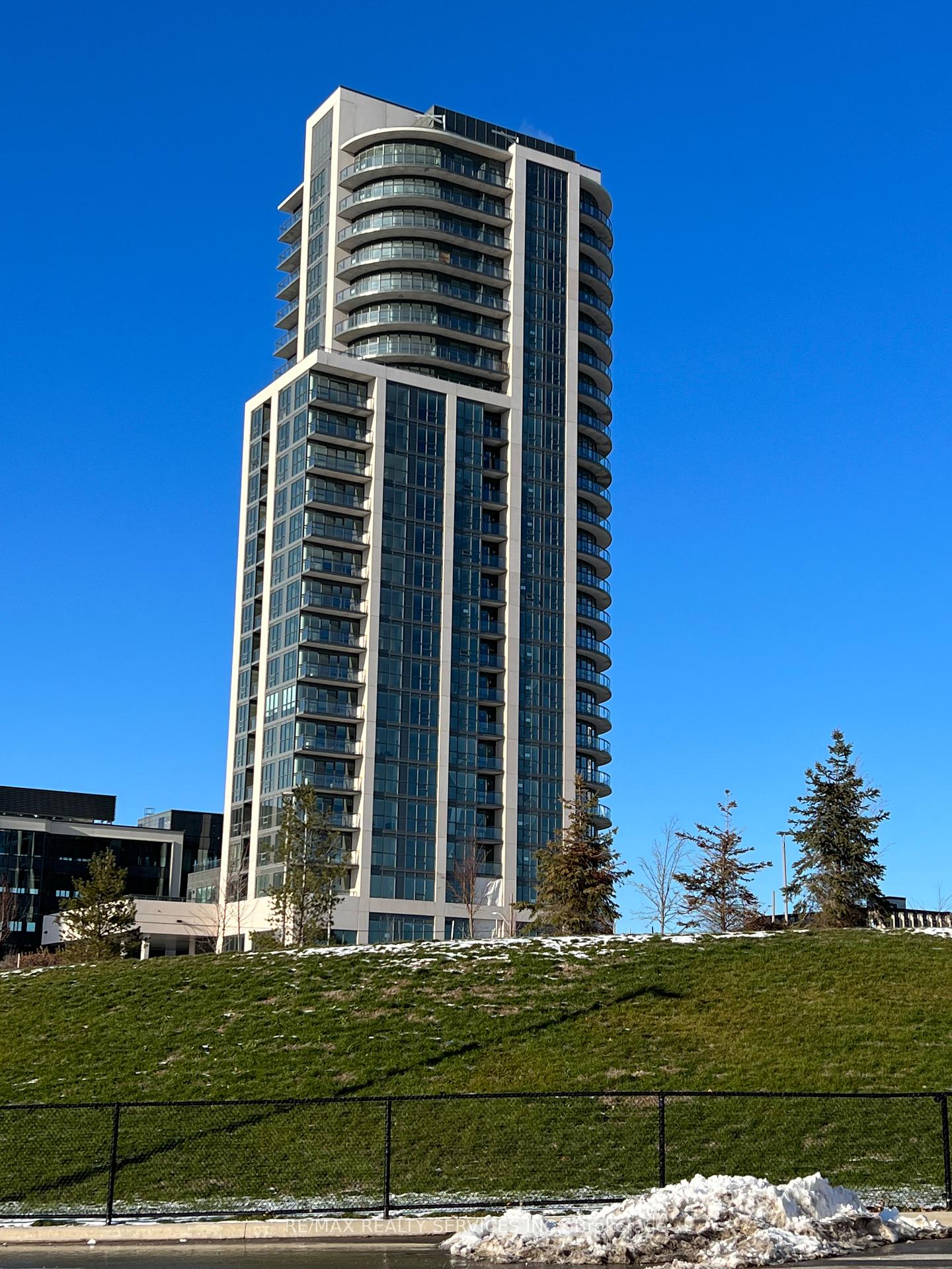 303 - 15 Lynch Street Brampton Ontario Canada Rent residential Marlene De Sousa RE/MAX Realty Services Inc., Brokerage*