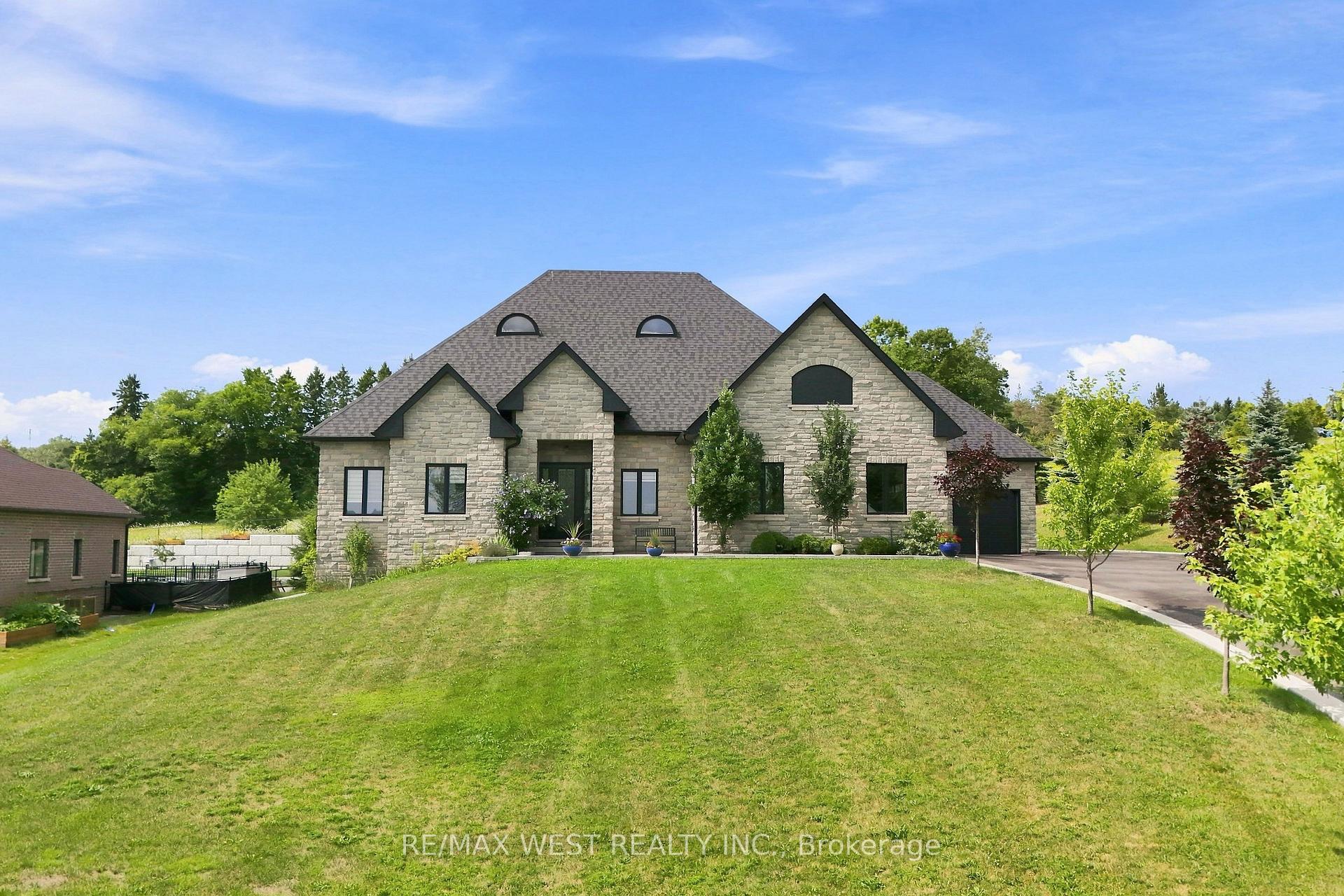 Robert Paluzzi, Spectrum Realty Services Inc., Brokerage*
